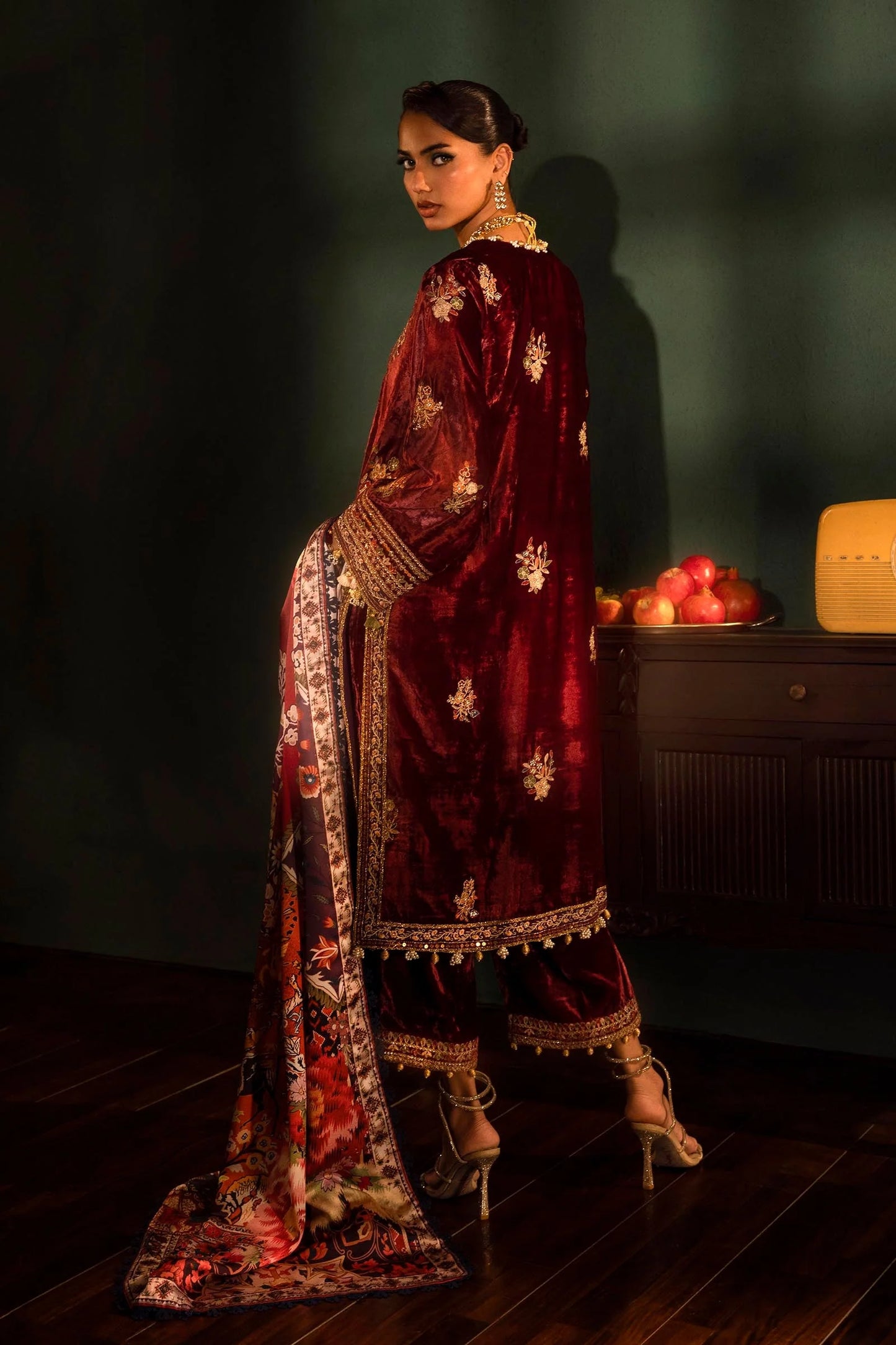 Sana Safinaz Luxury Pret'24 - FW24SGE586P3