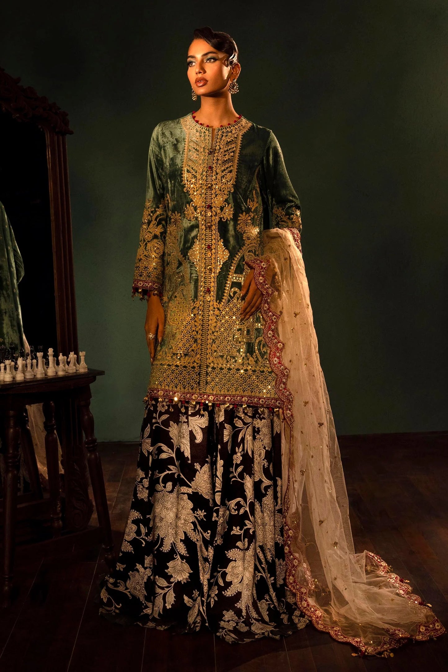 Sana Safinaz Luxury Pret'24 - FW24SGE589P3