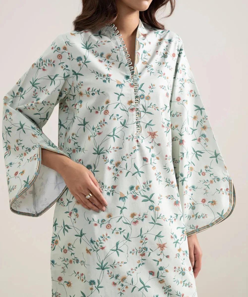 Sapphire Summer '26 - 3 Piece - Embroidered Lawn Suit - 3pdys26v5137