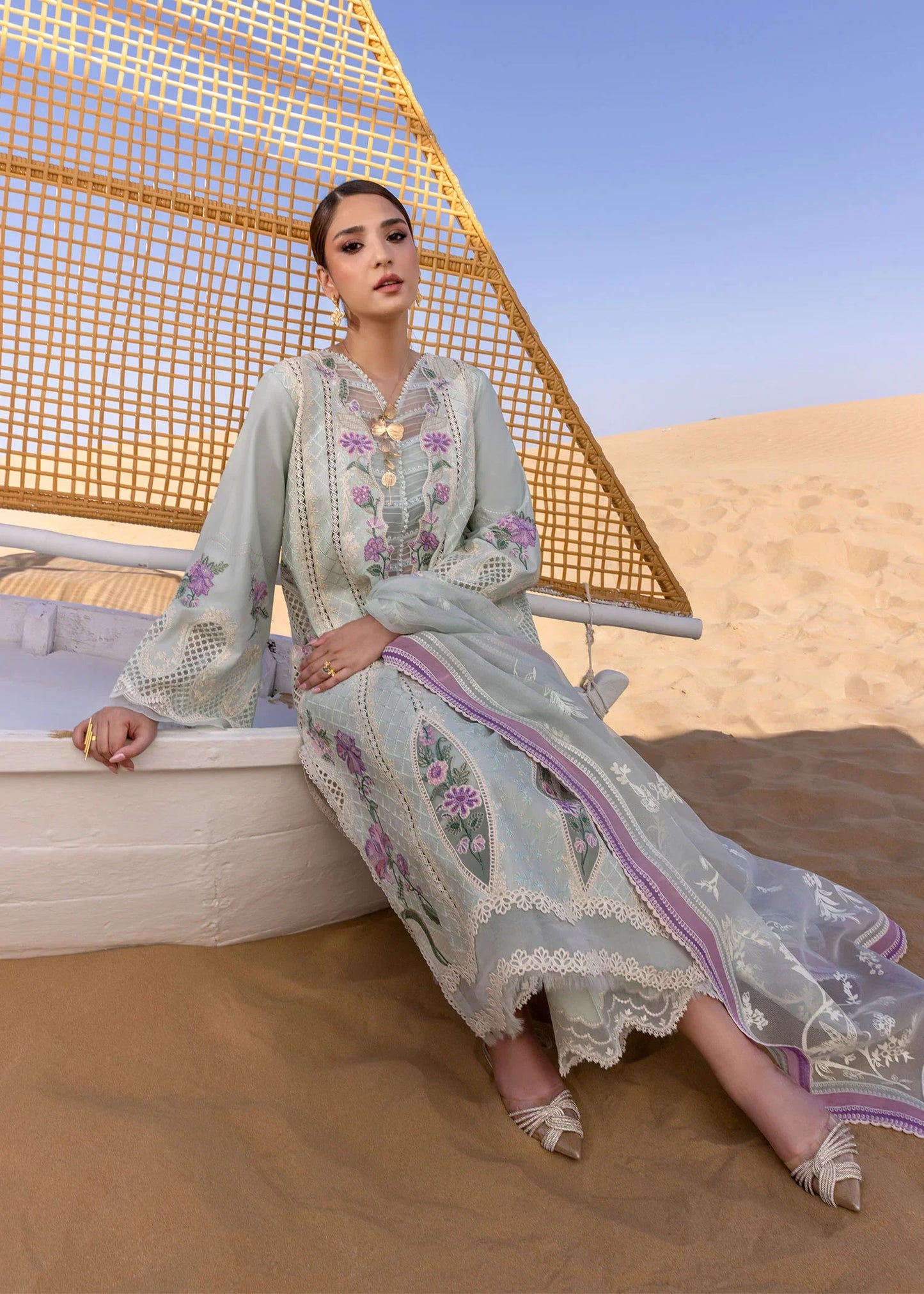 Crimson Flow by Crimson'25-A Handmade Tale - D2 A