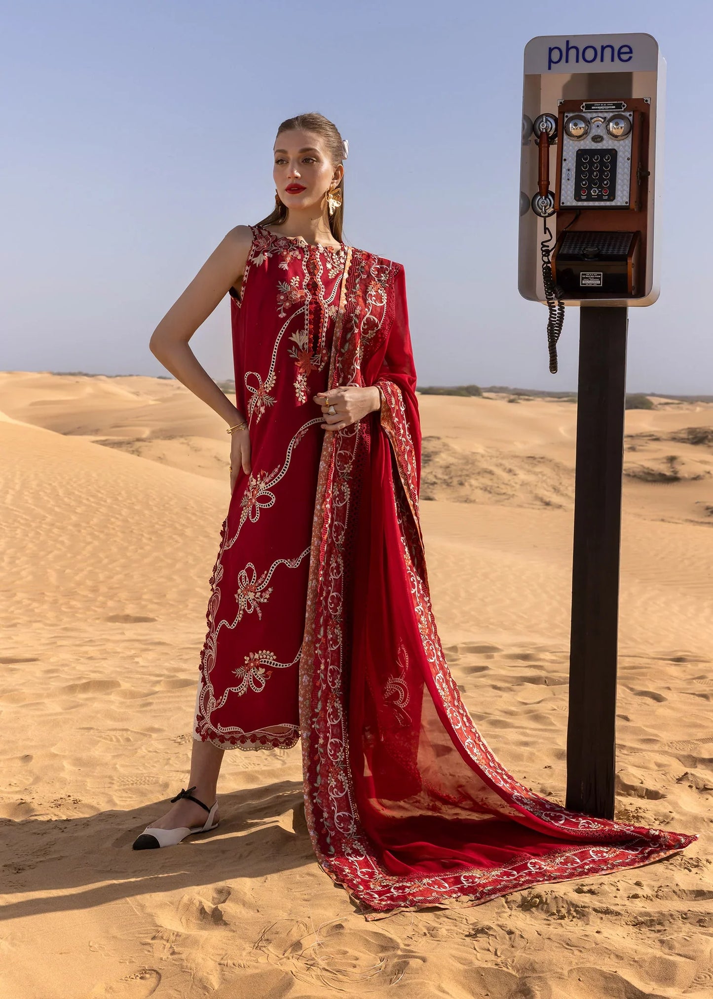 Crimson Flow by Crimson'25-Twirls And Ties - D8 B