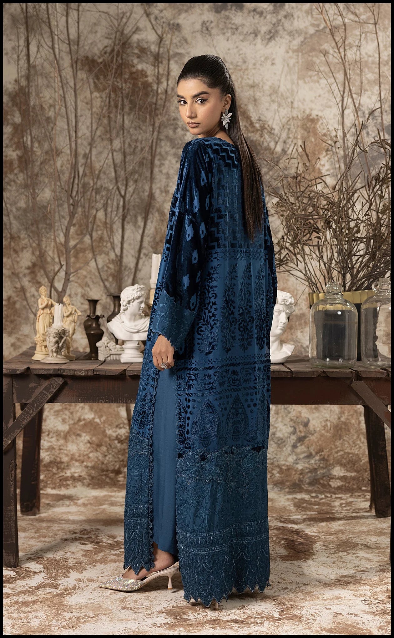 Sumaira Aurangzeb A Velvet Affair'24 - Azure dream