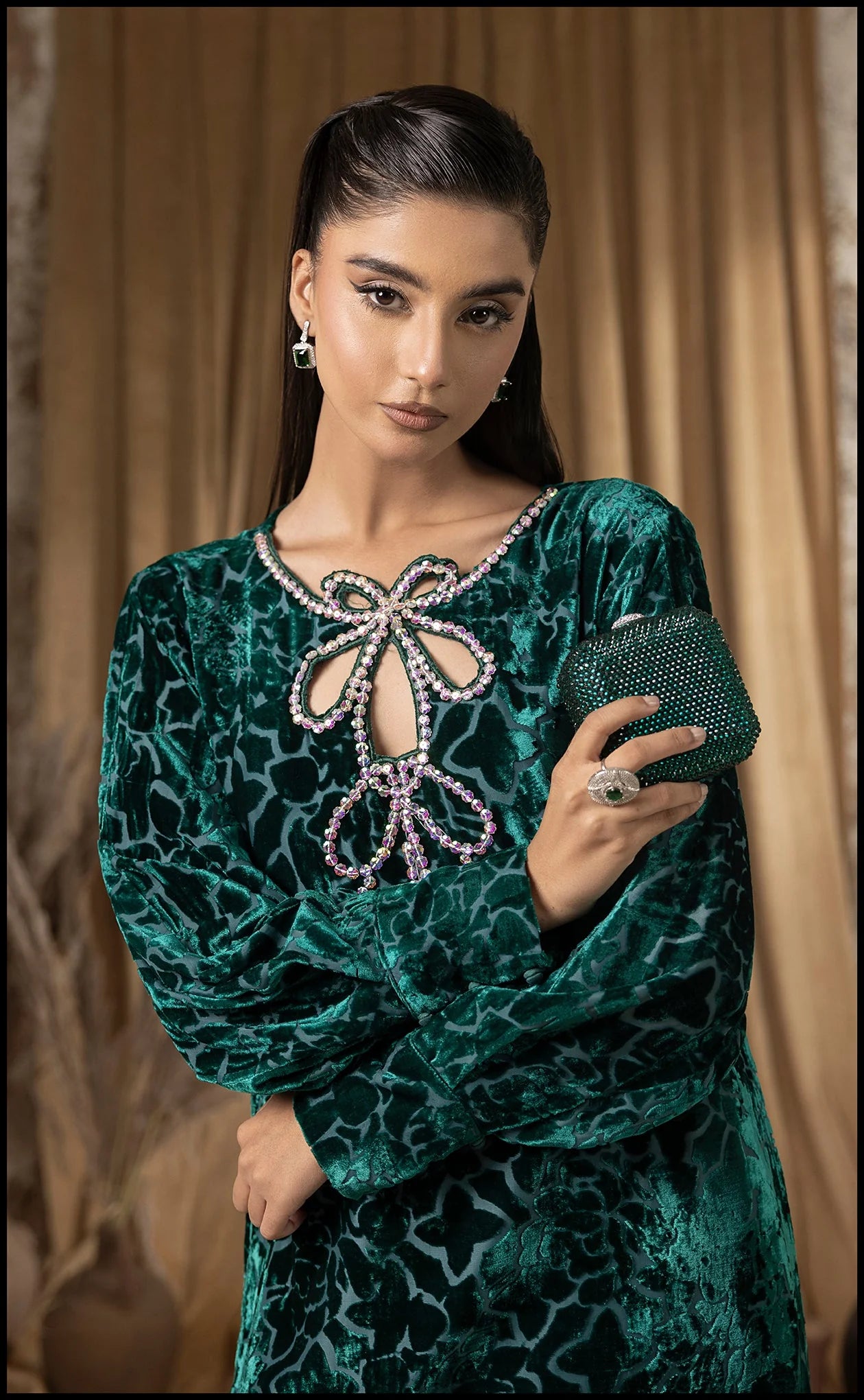 Sumaira Aurangzeb A Velvet Affair'24 - Emerald elegance