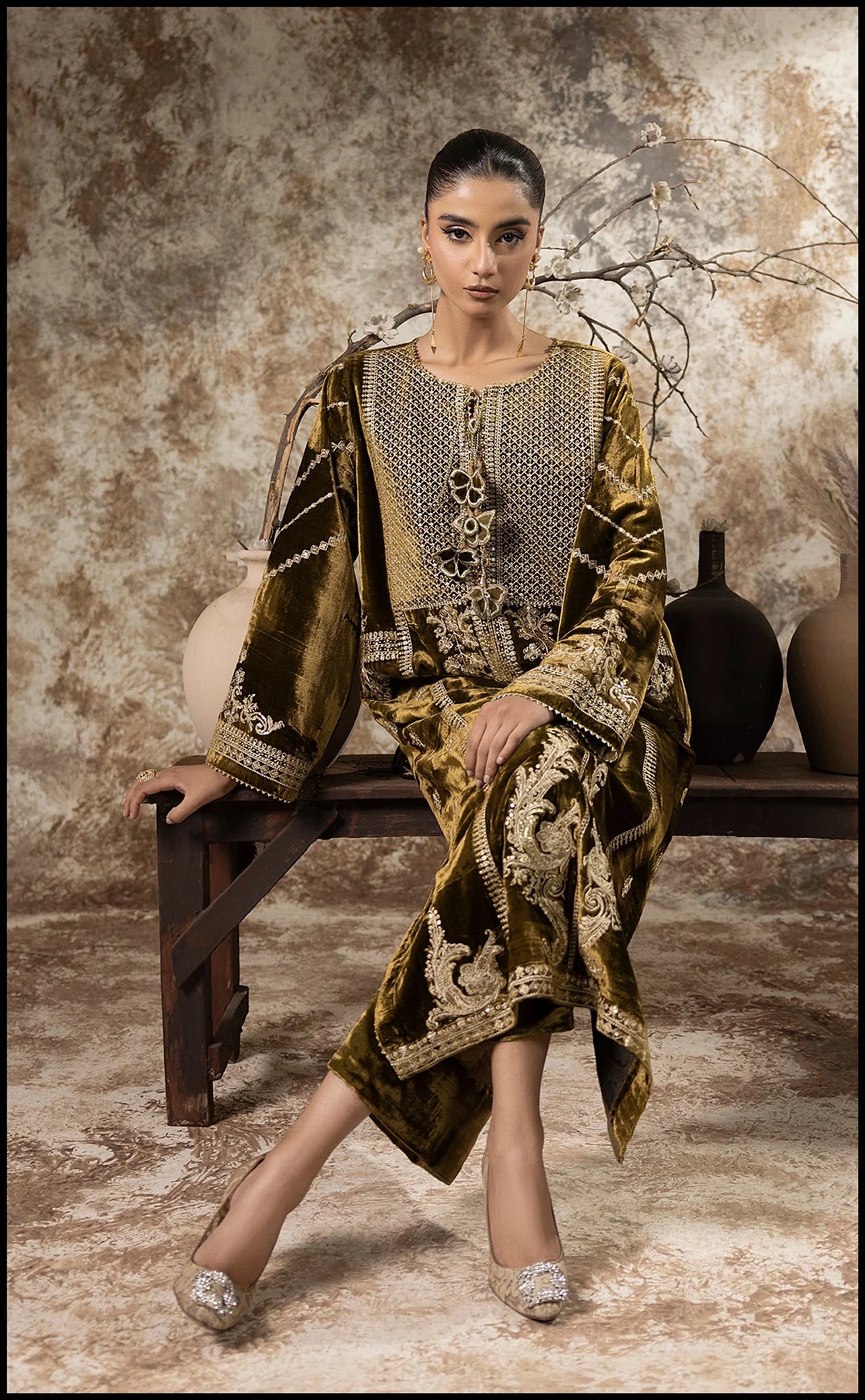 Sumaira Aurangzeb A Velvet Affair'24 - Golden Moss