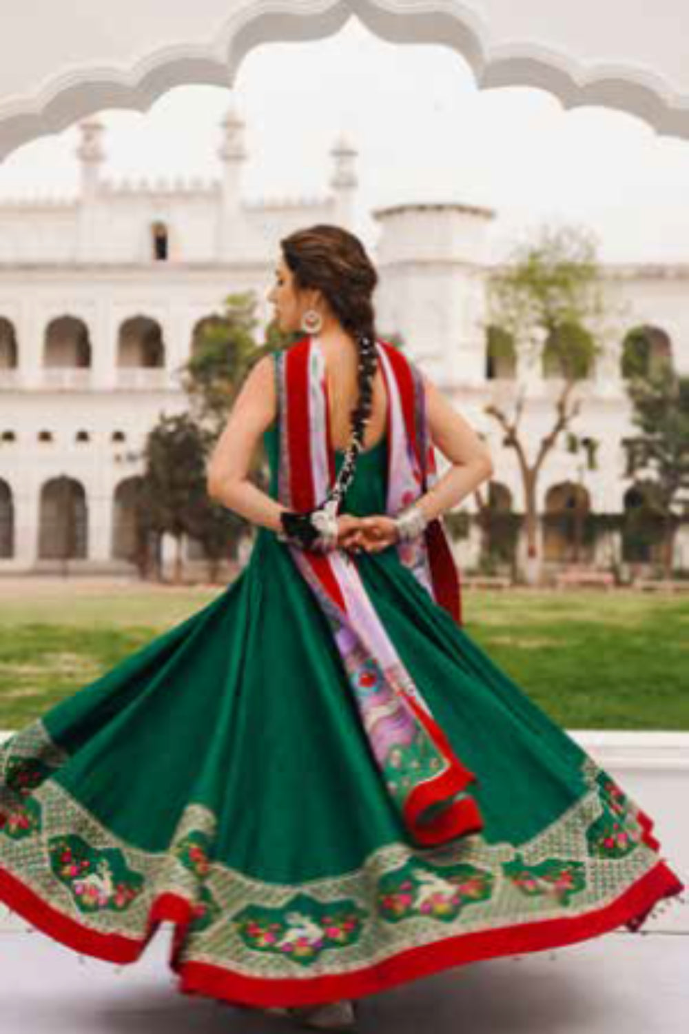 Zara Shahjahan S/S Luxury Lawn 23 Collection - Dark Green Suit Set