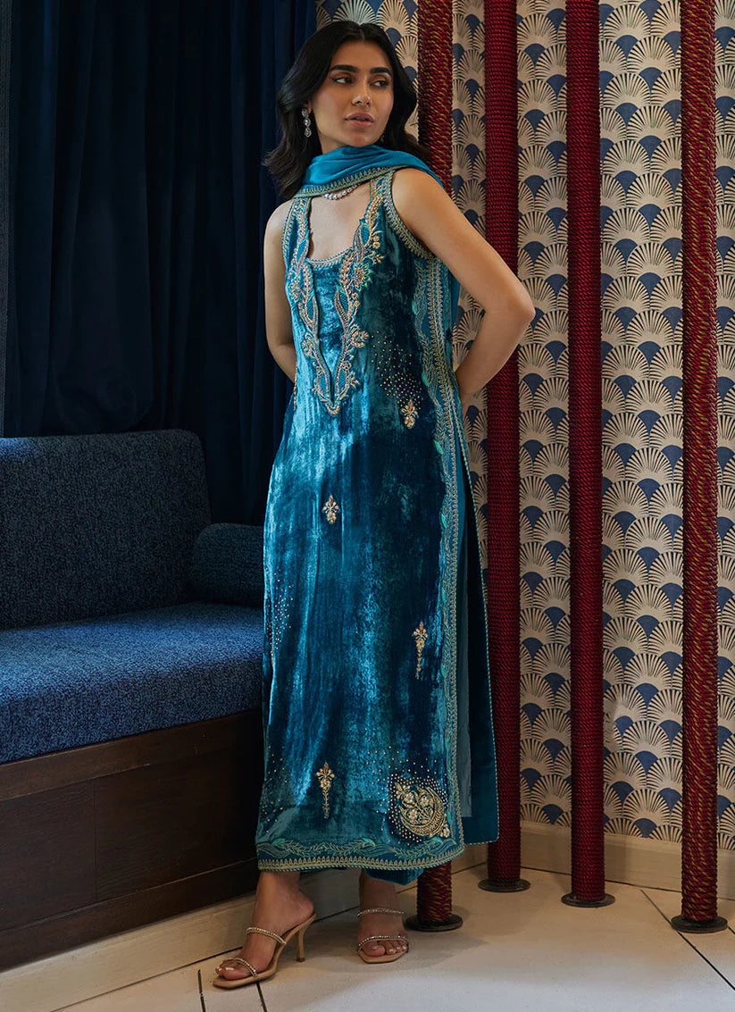 Sabiyya Shirt And Dupatta | Velvet | FARAH TALIB AZIZ