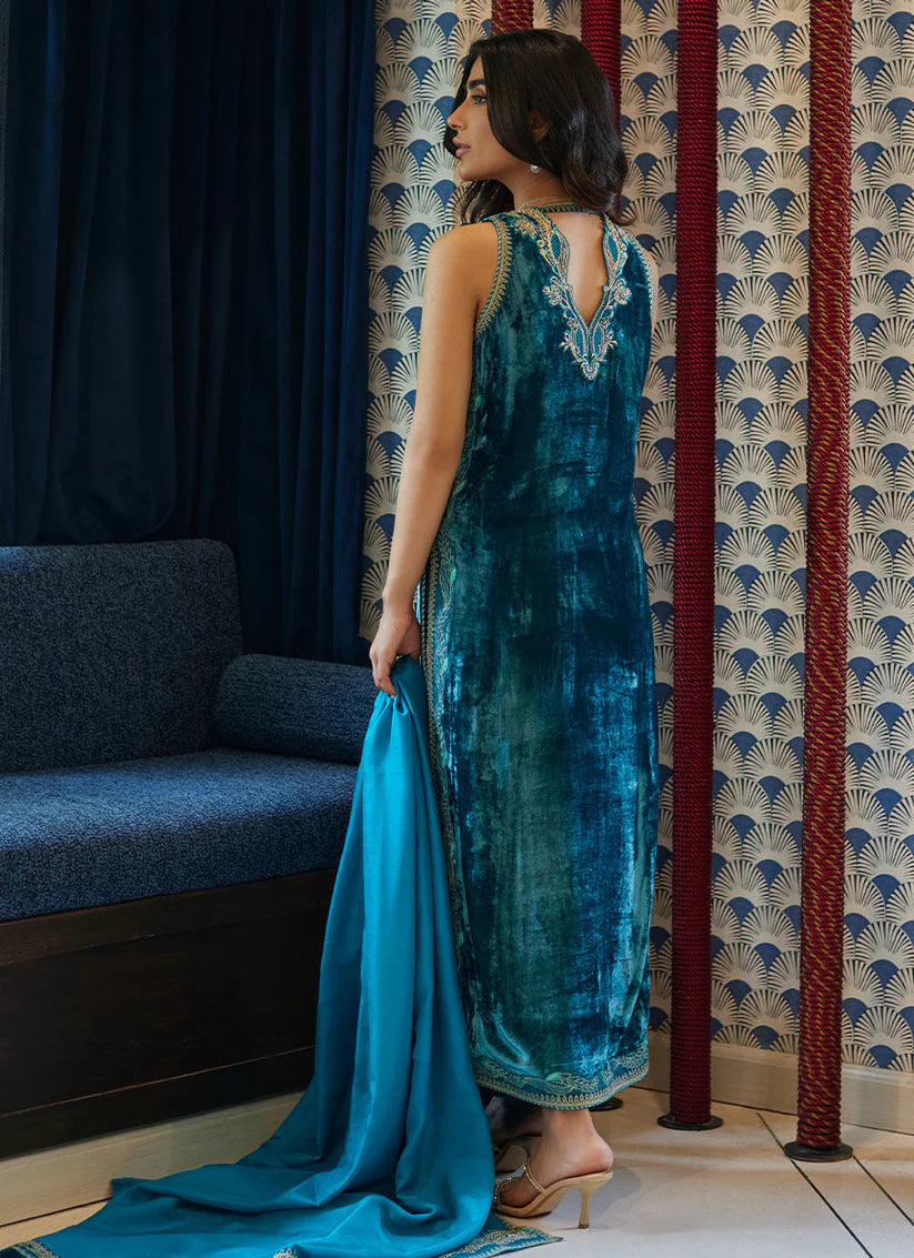 Sabiyya Shirt And Dupatta | Velvet | FARAH TALIB AZIZ