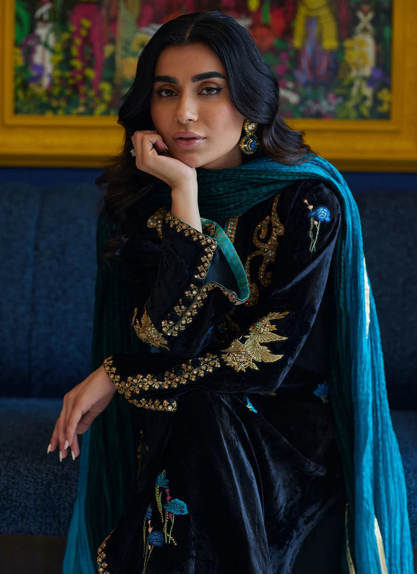 Vania Shirt And Dupatta | Velvet | FARAH TALIB AZIZ