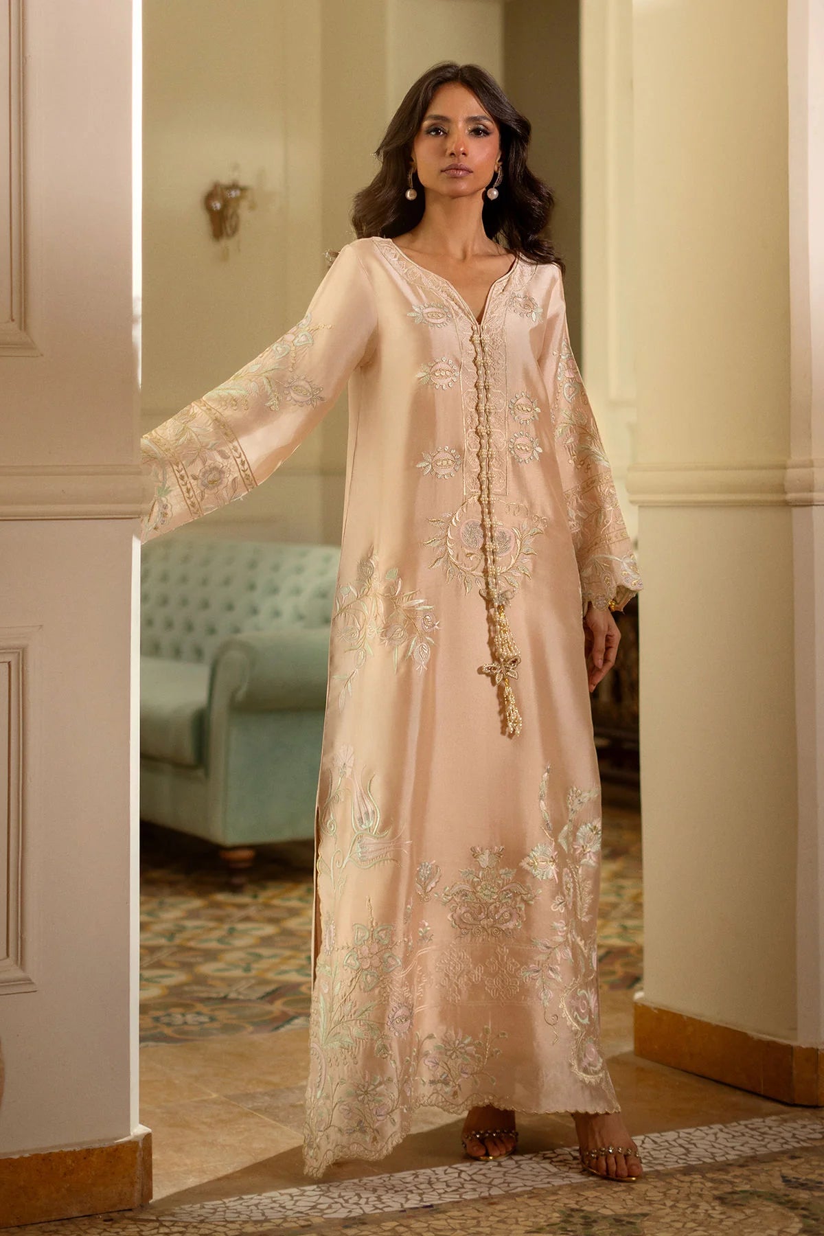 Annus Abrar | Brisa Kaftan