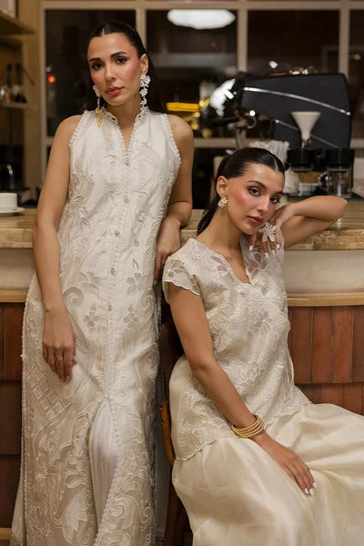 Bijou Ansab Jahangir - Cafe Societe