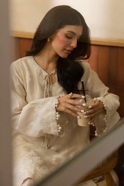 Oat Ansab Jahangir - Cafe Societe