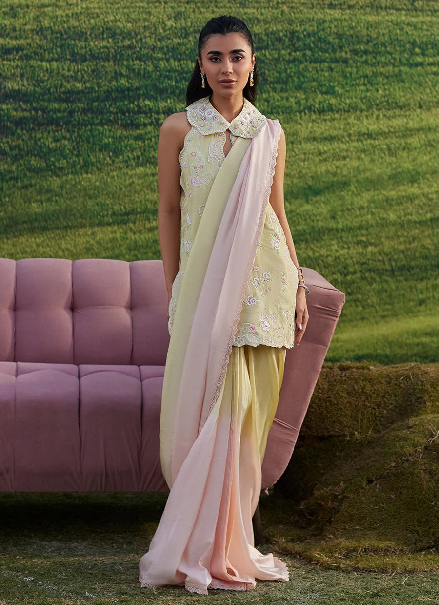 Farah Talib Aziz | Esma Sari