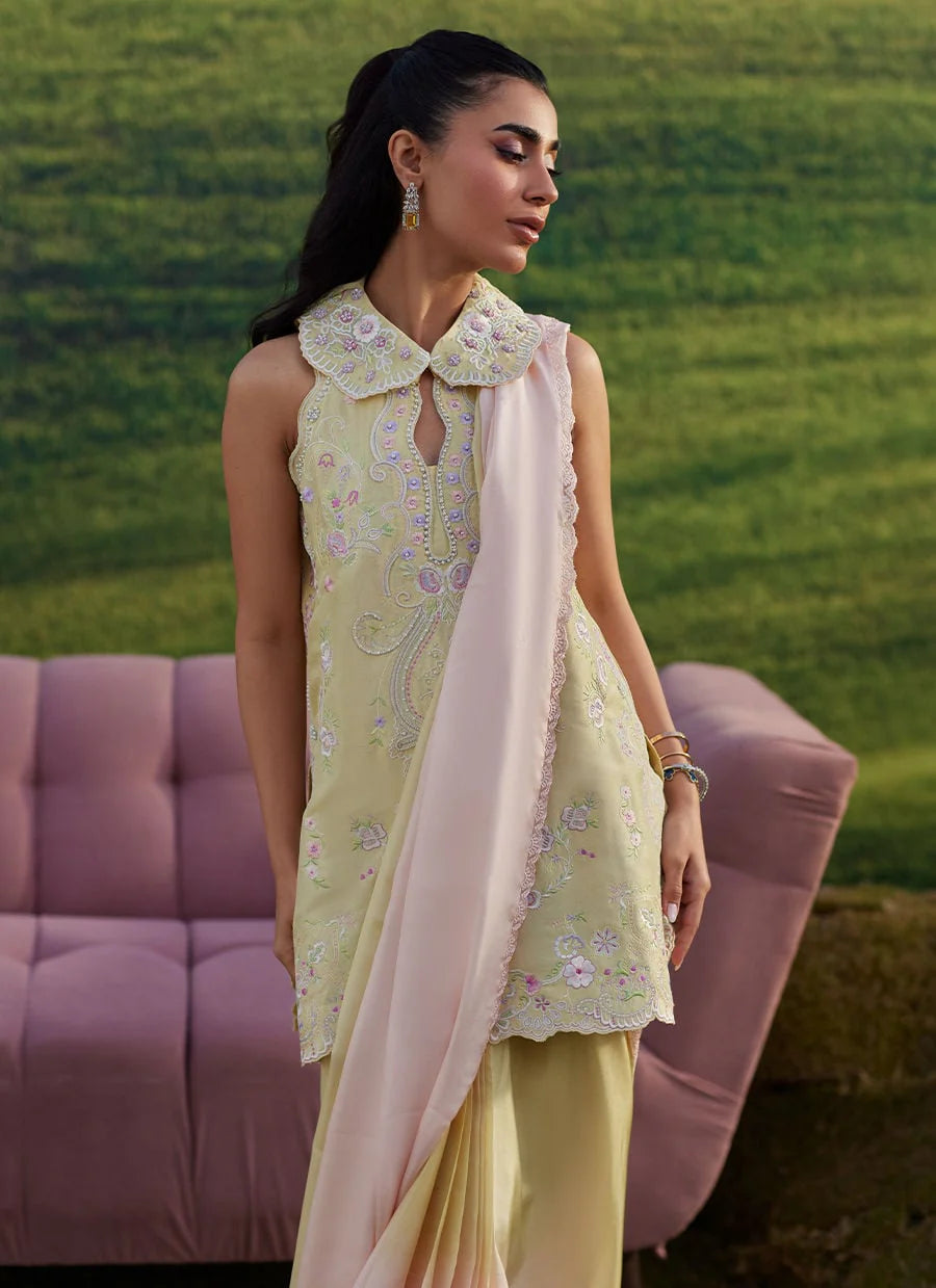 Farah Talib Aziz | Esma Sari