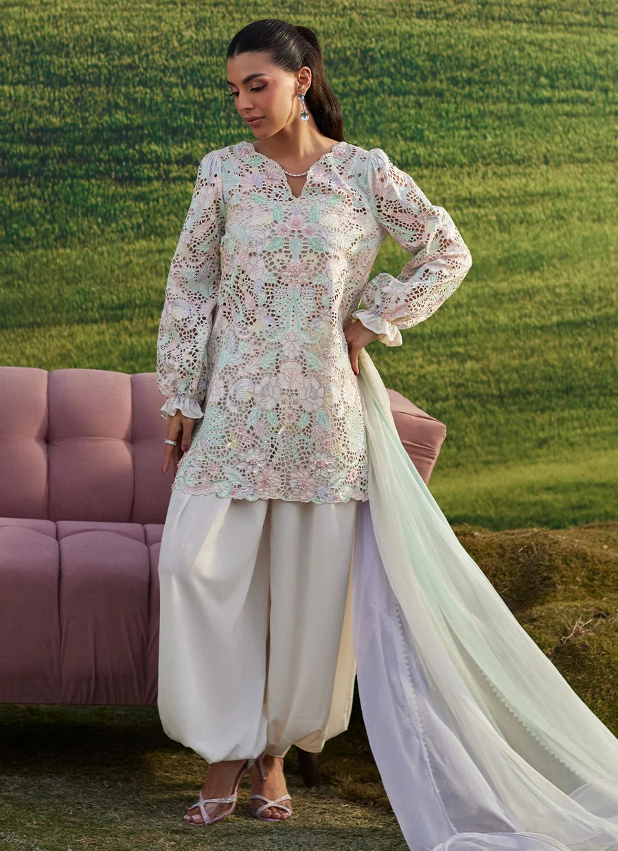 Farah Talib Aziz | Lyla Mist