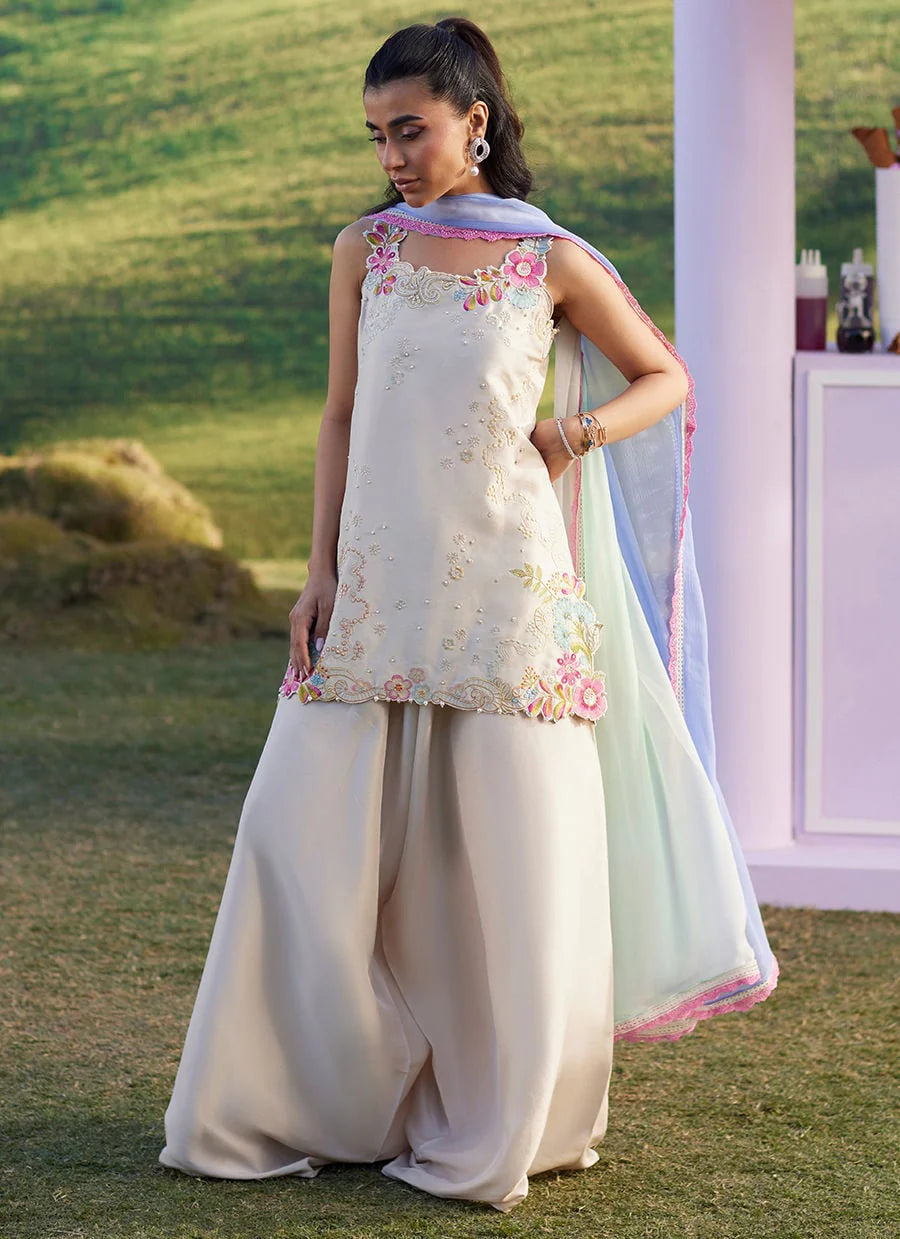 Farah Talib Aziz | Aira Shirt And Dupatta