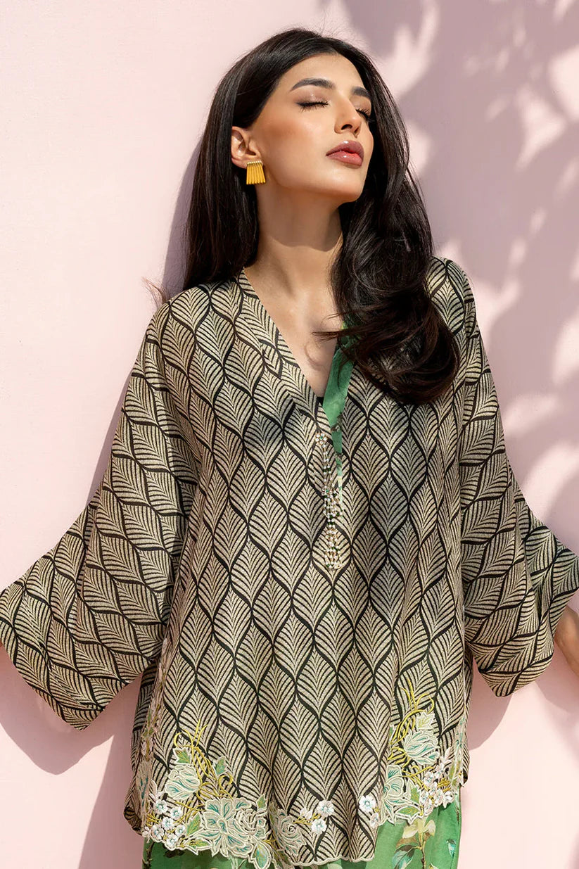 Sharis | Winter Capsule | Sania Maskatiya