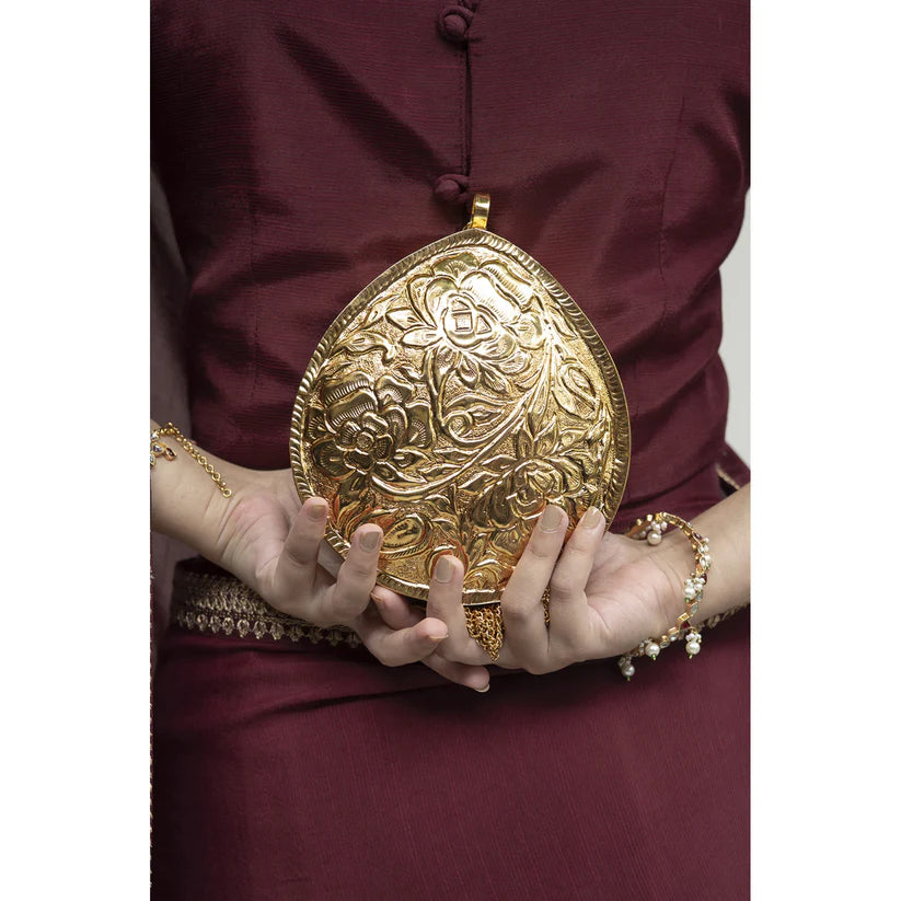 OVAL (CLUTCH) | DYOT | ACCESSORIES