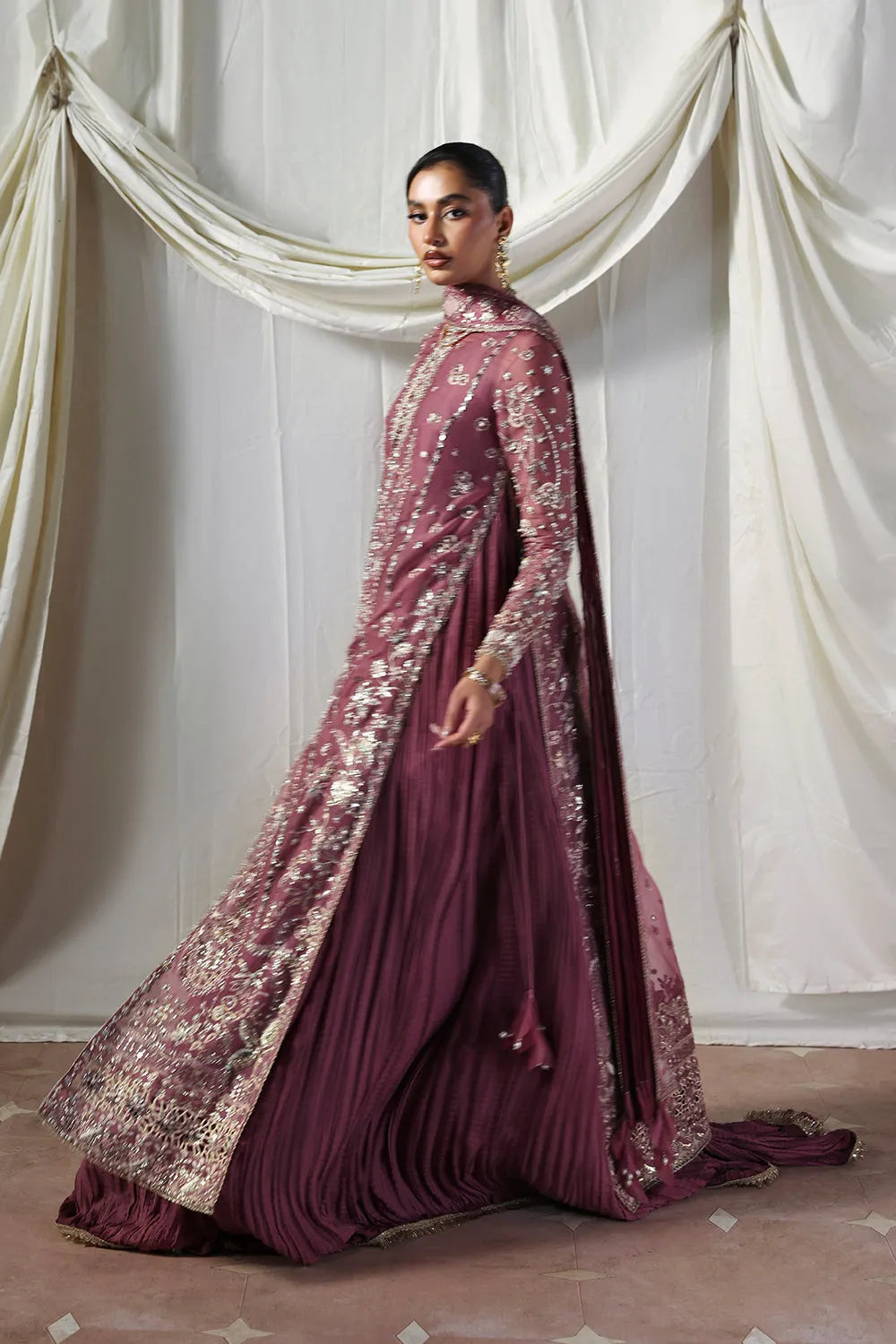 Soraya Lumene Festive '25/26 - Isolde