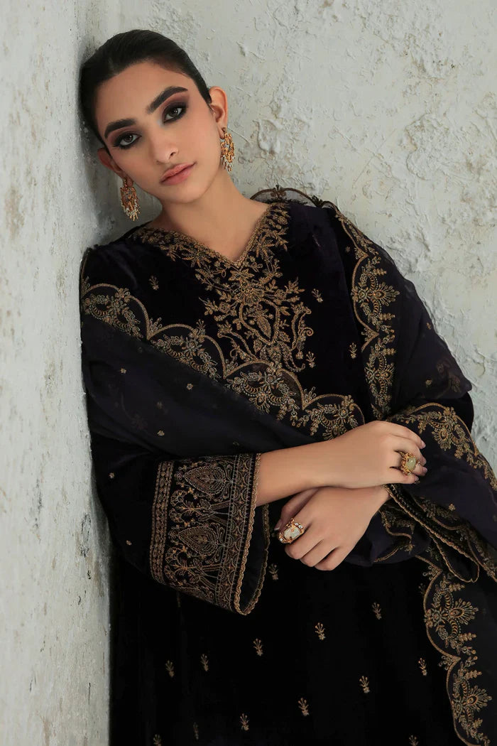 Baroque Velvet '25 - EMBROIDERED VELVET SF-239