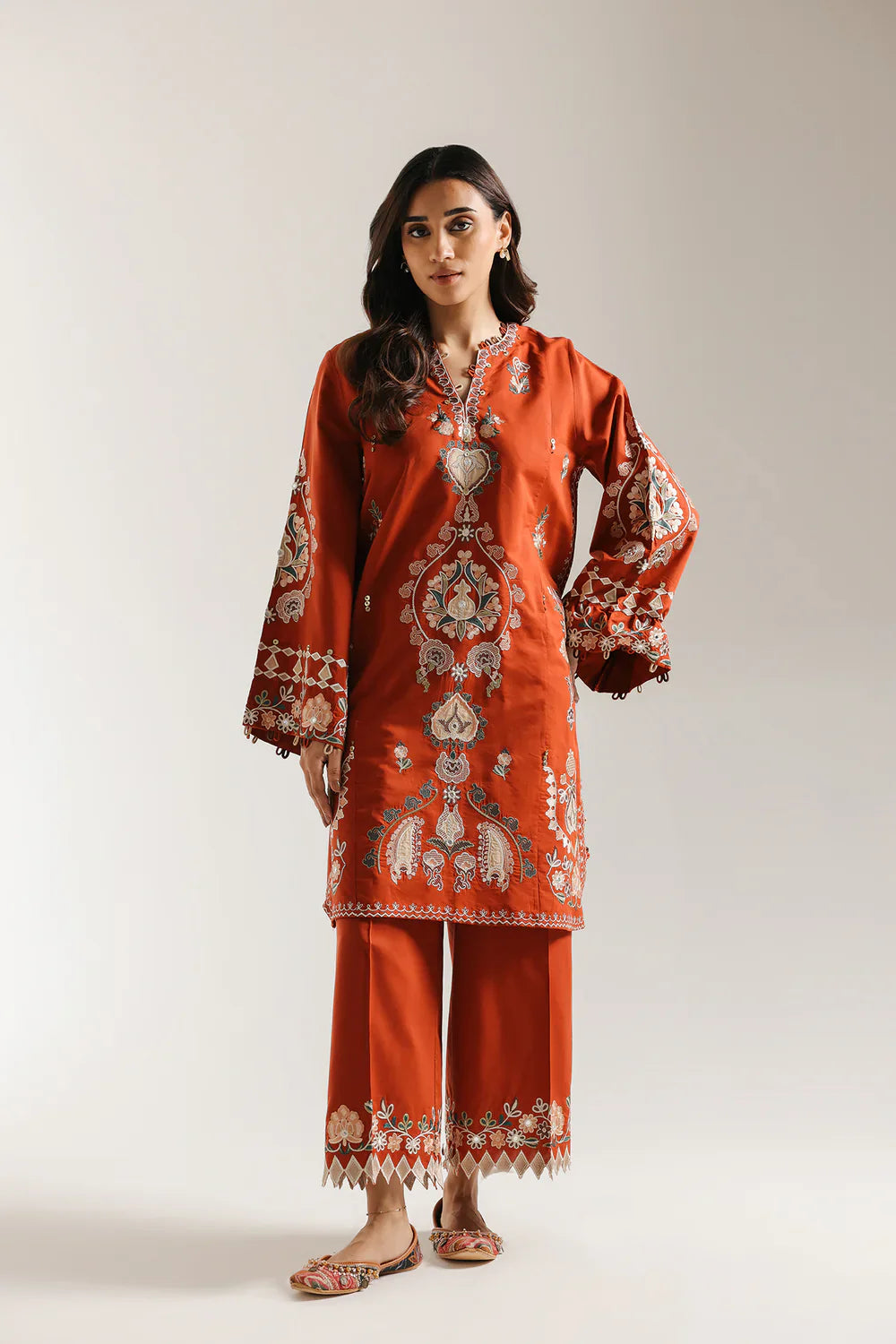 Ethnc Rozana A/W '25 Drop II - EMBROIDERED SUIT | E3480/103/305