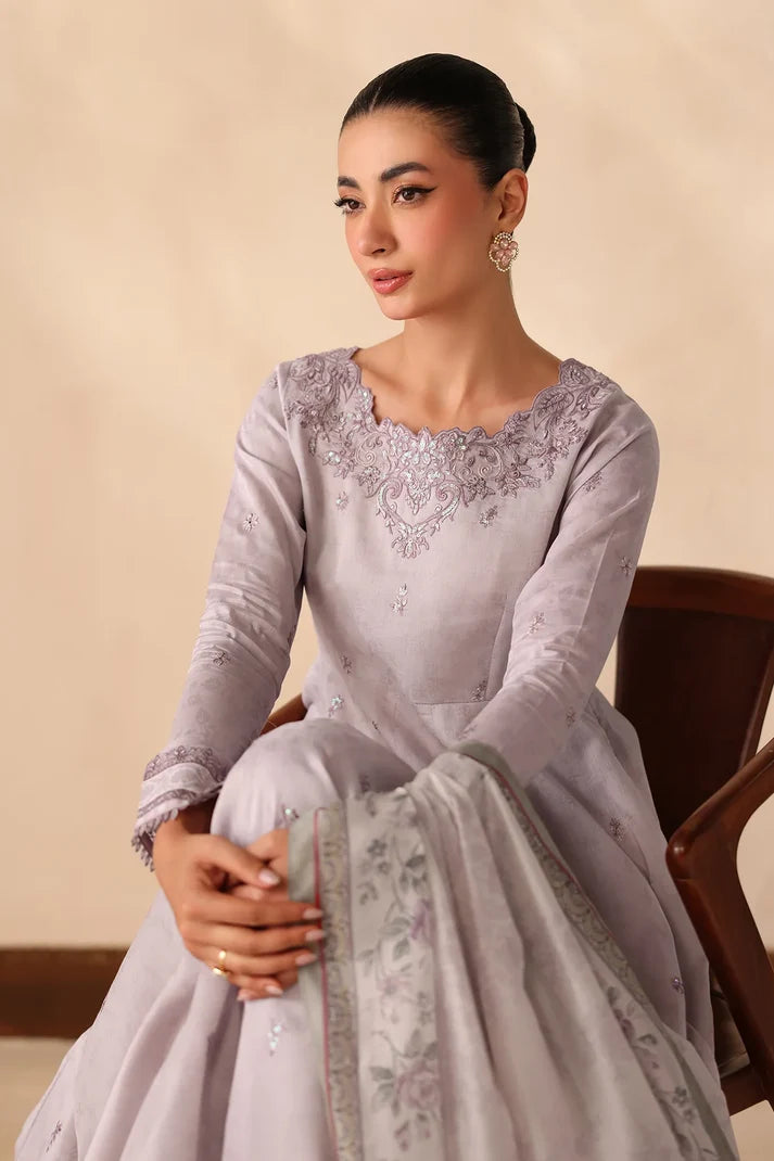 ESPR1352 | New In | Baroque