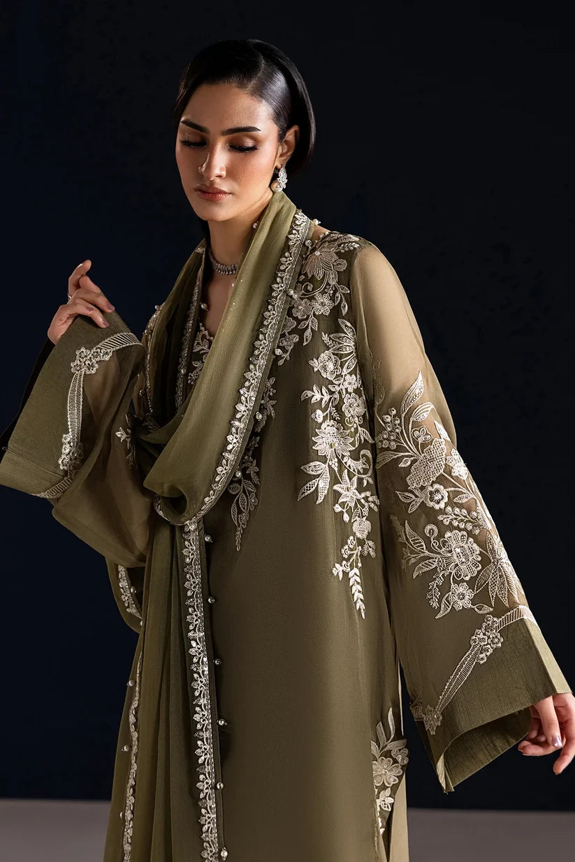 EFPR1323 | New In | Baroque