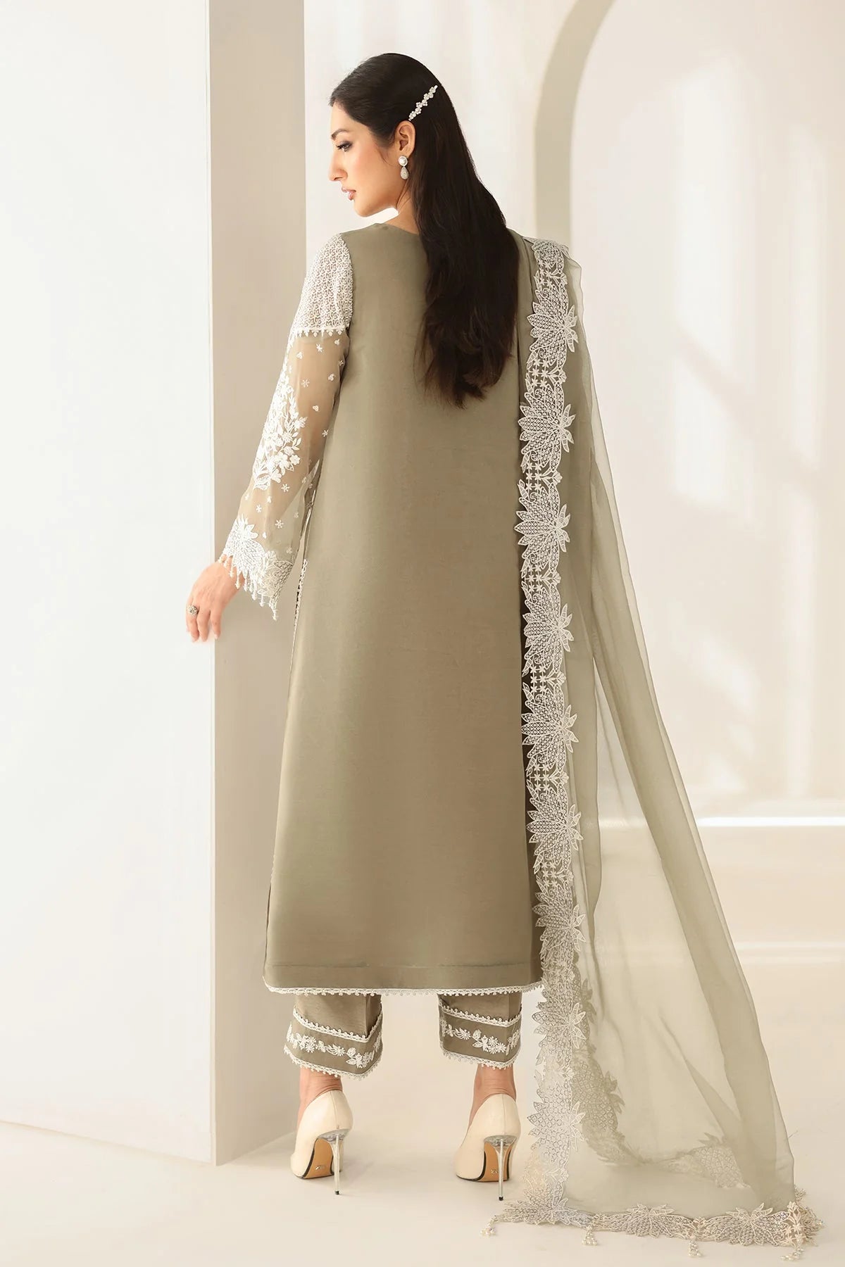 Baroque - Pret Formal | EMBROIDERED CHIFFON PR-1155