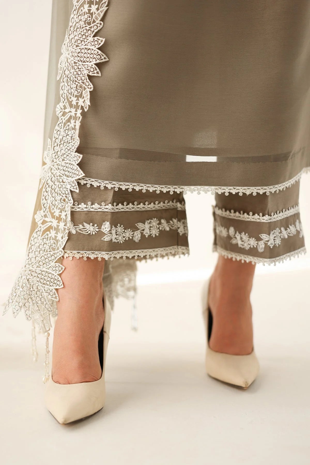 Baroque - Pret Formal | EMBROIDERED CHIFFON PR-1155
