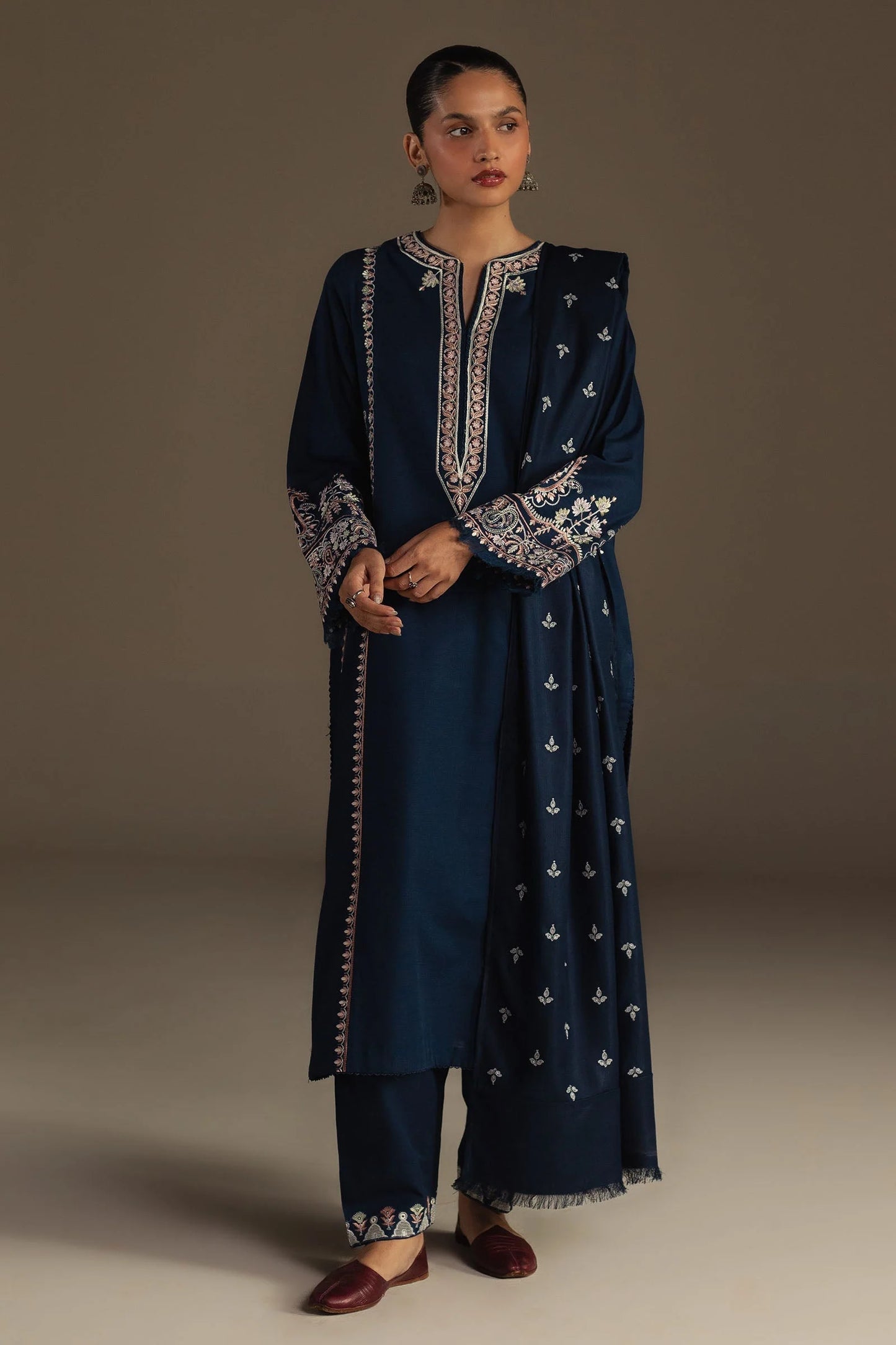 Zara Shahjahan - Sumbul