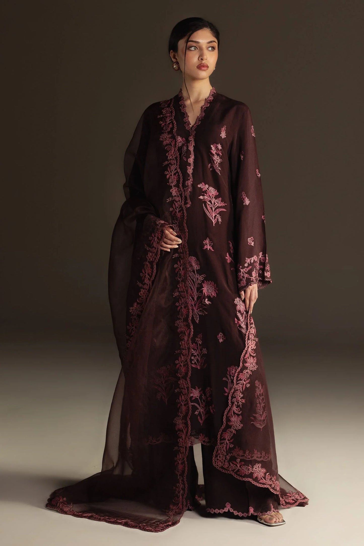 Zara Shahjahan - Maheen