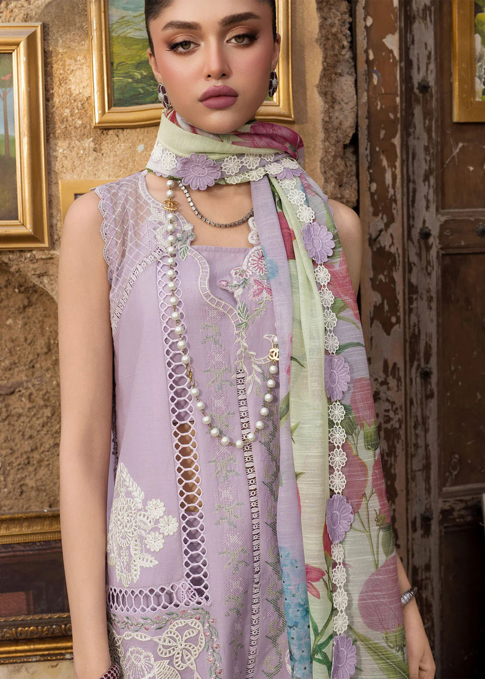 Saira Shakira | IRIS 1B