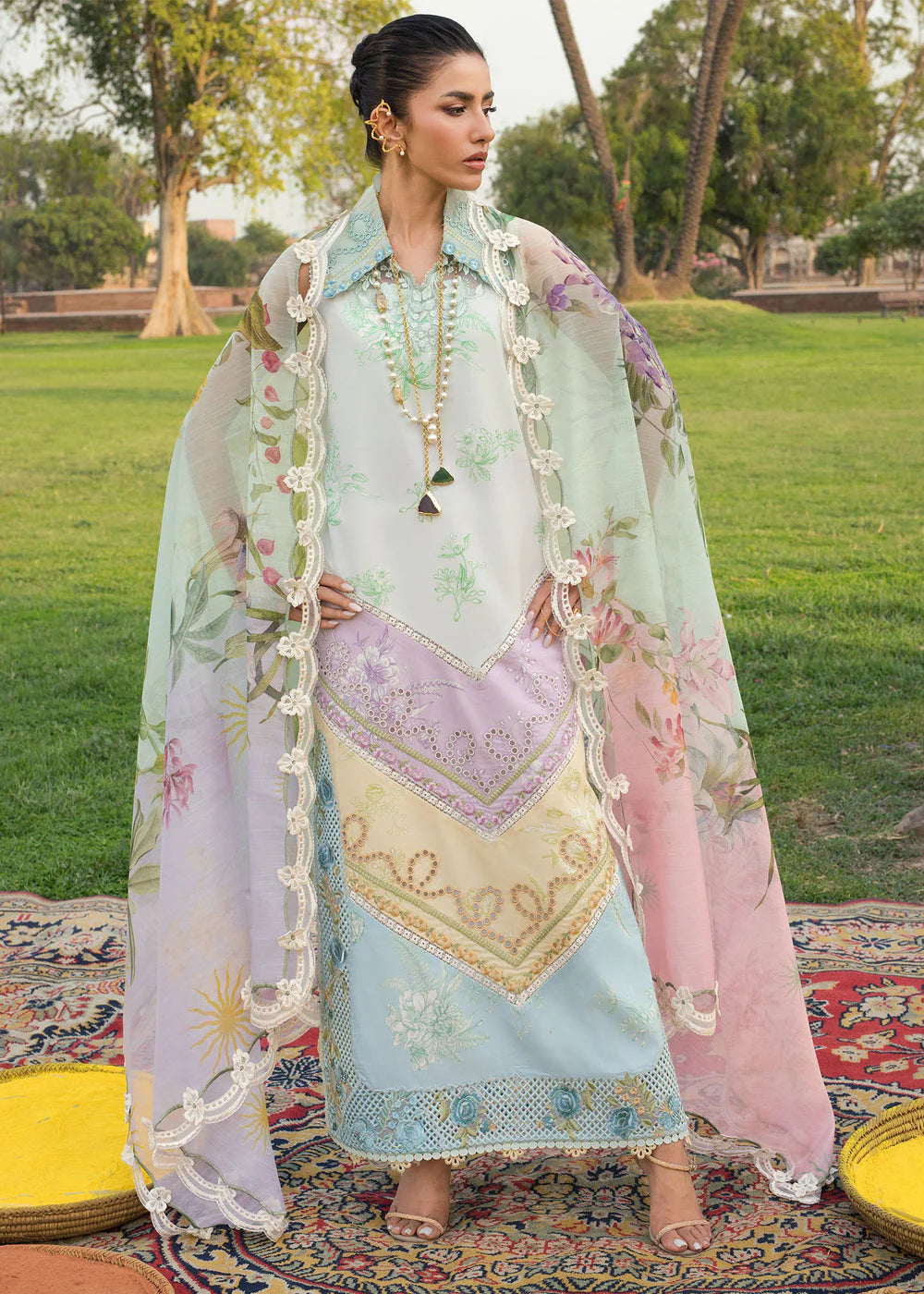 Saira Shakira | AVA 1A