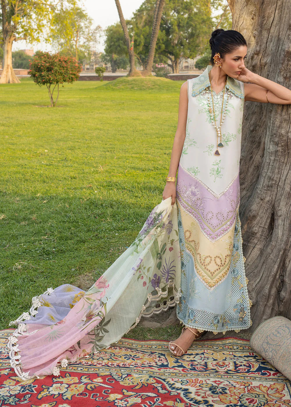Saira Shakira | AVA 1A