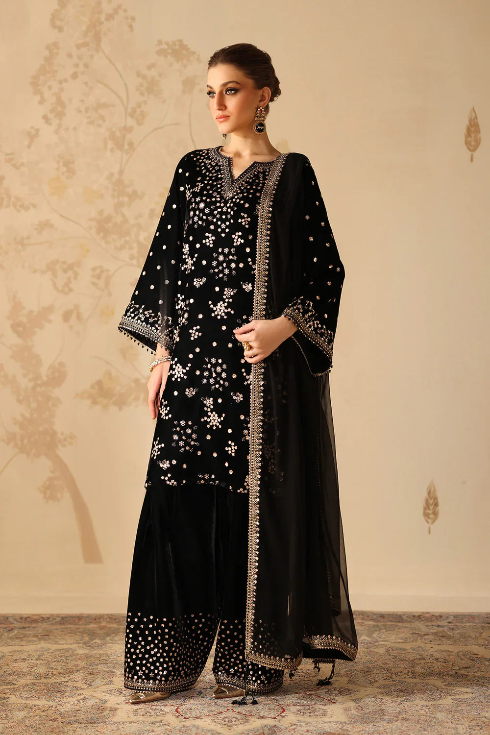 Baroque Velvet '25 - EMBROIDERED VELVET SF-4316