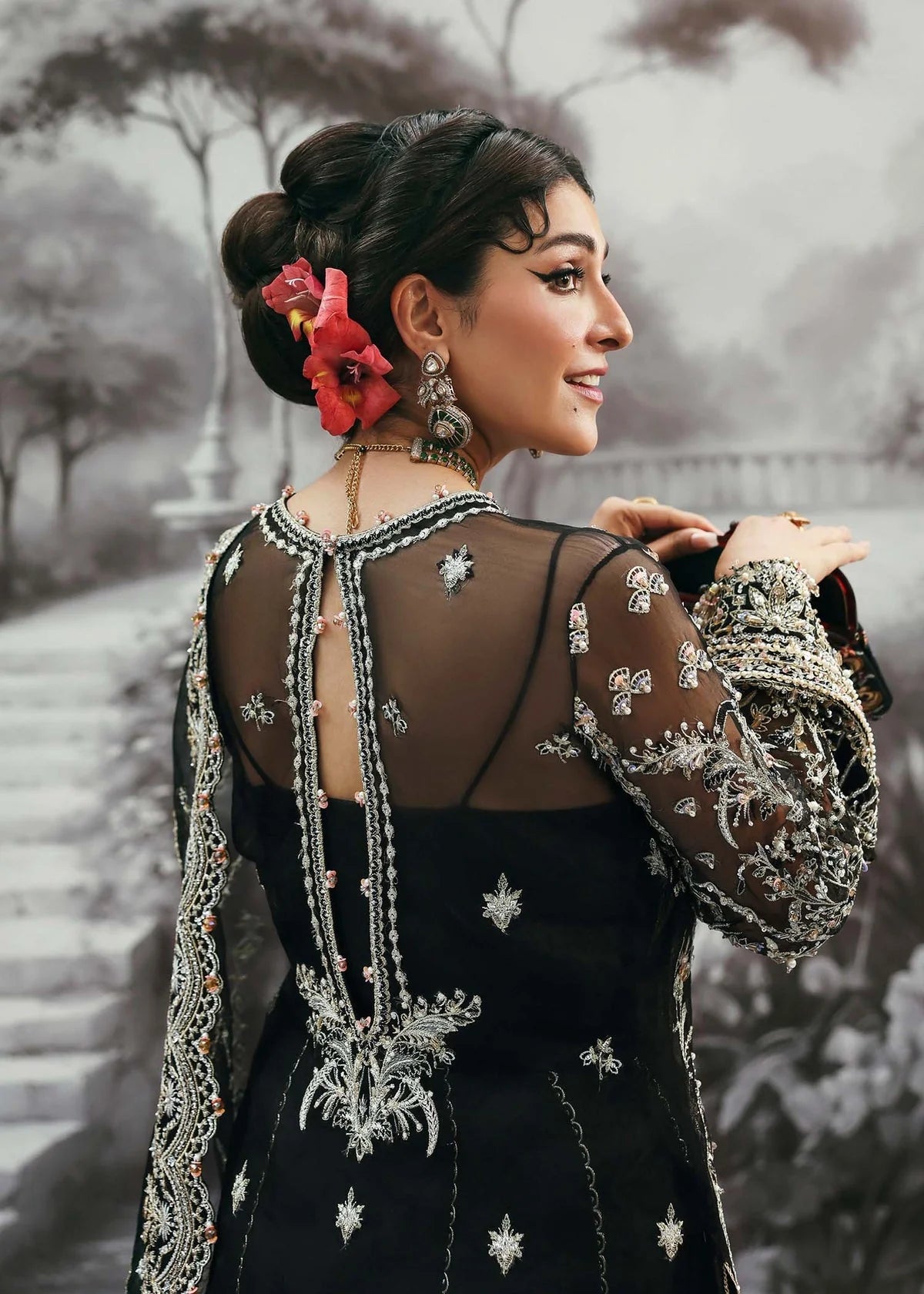 Kanwal Malik Maahi Festive '25 - Huriya