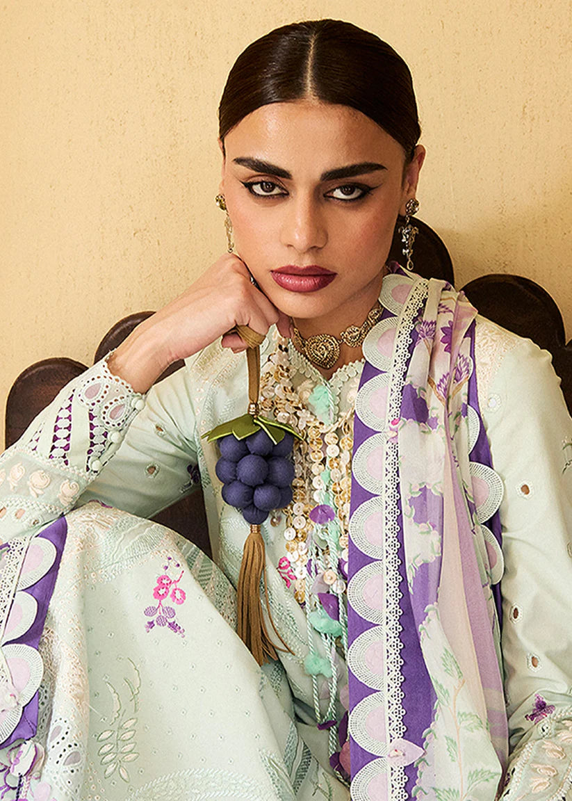 LARA | Suffuse by Sana Yasir Lawn’25