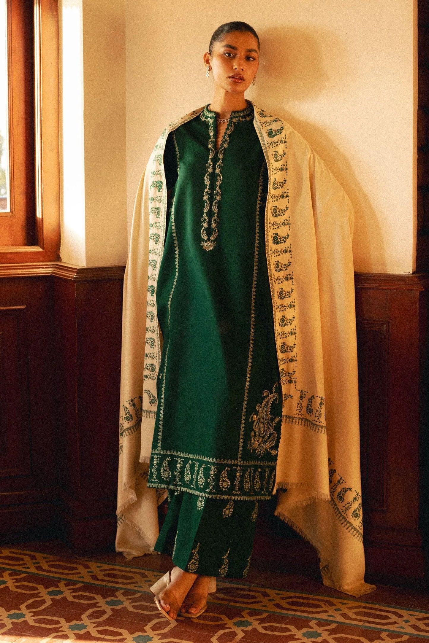 Zara Shahjahan - Sahar