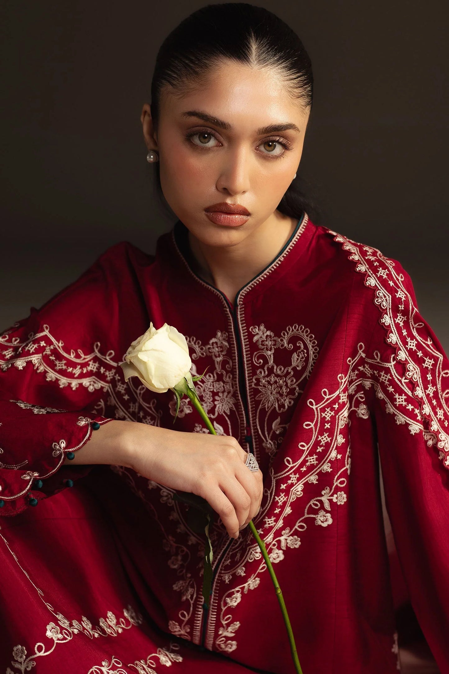 Zara Shahjahan - Saira