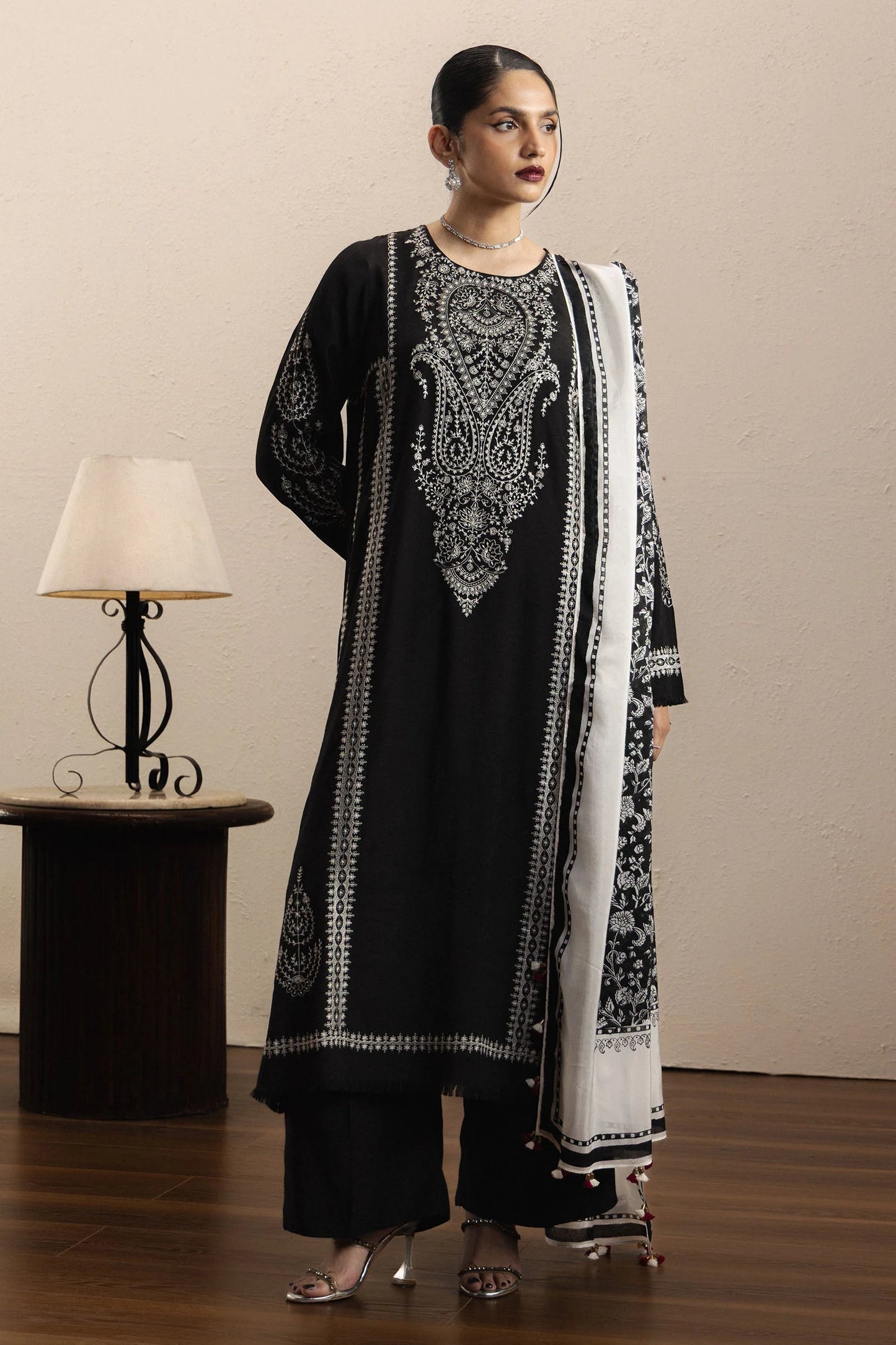 Nafasat Zara Shahjahan
