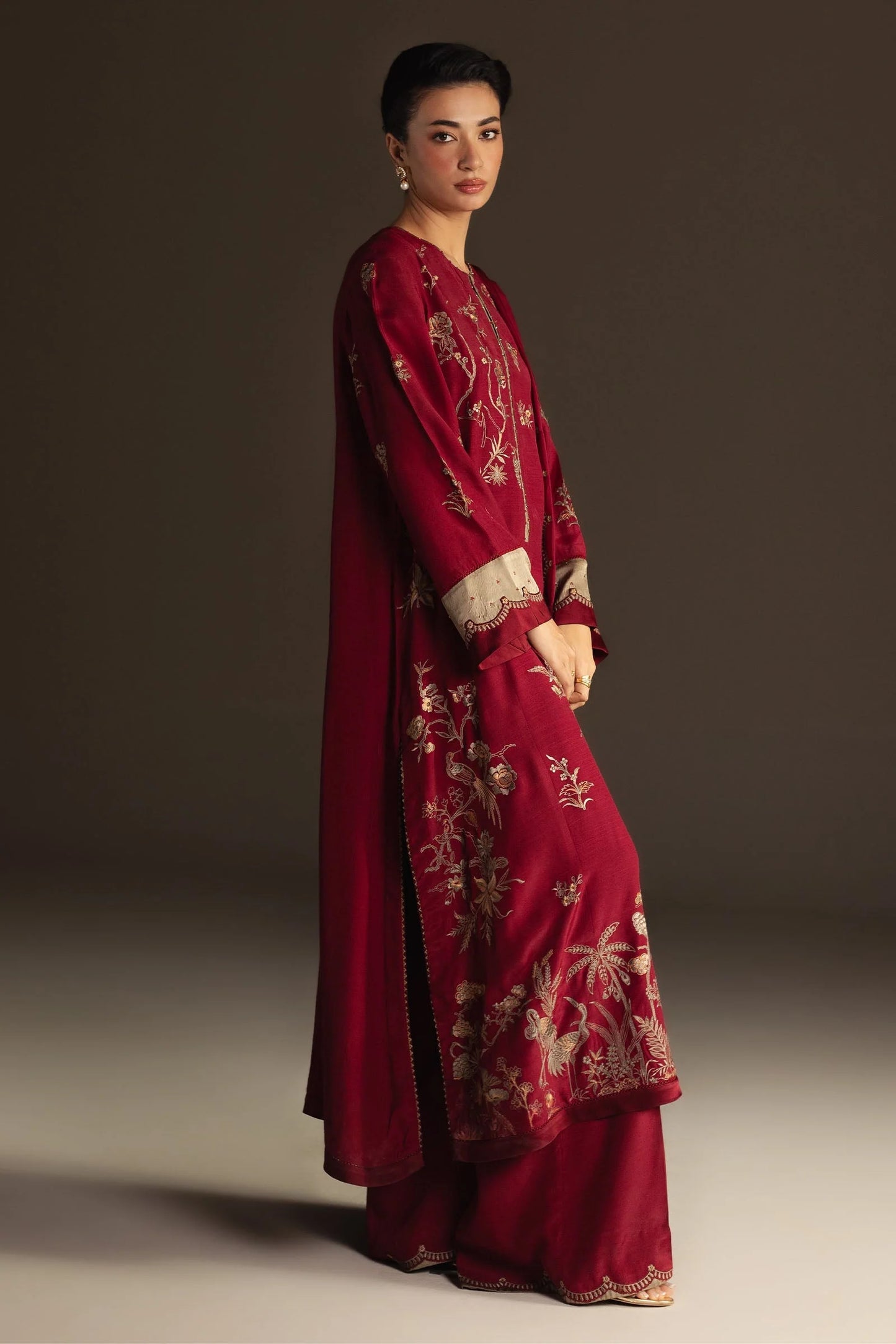 Zara Shahjahan - Ayra