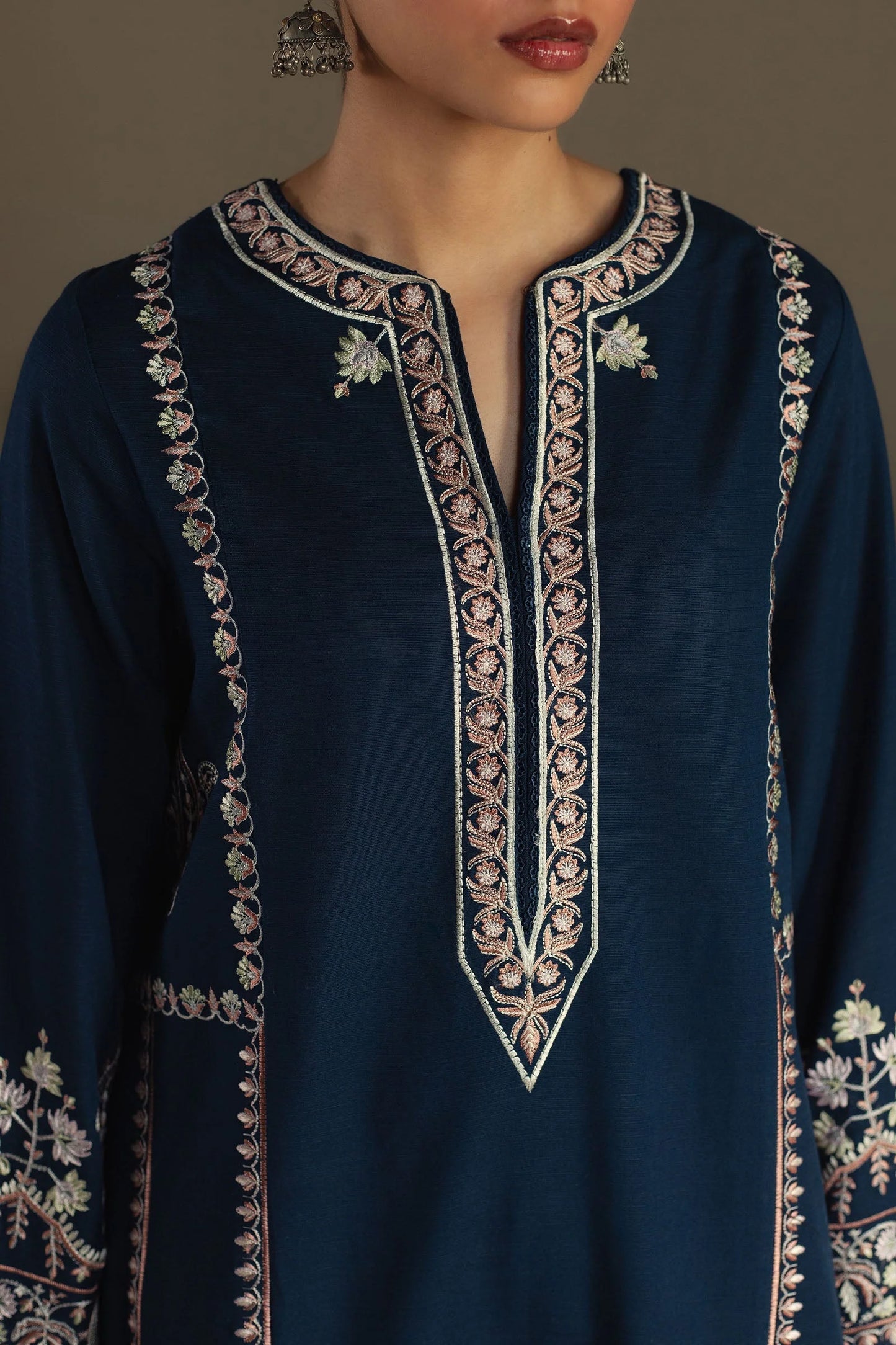 Zara Shahjahan - Sumbul