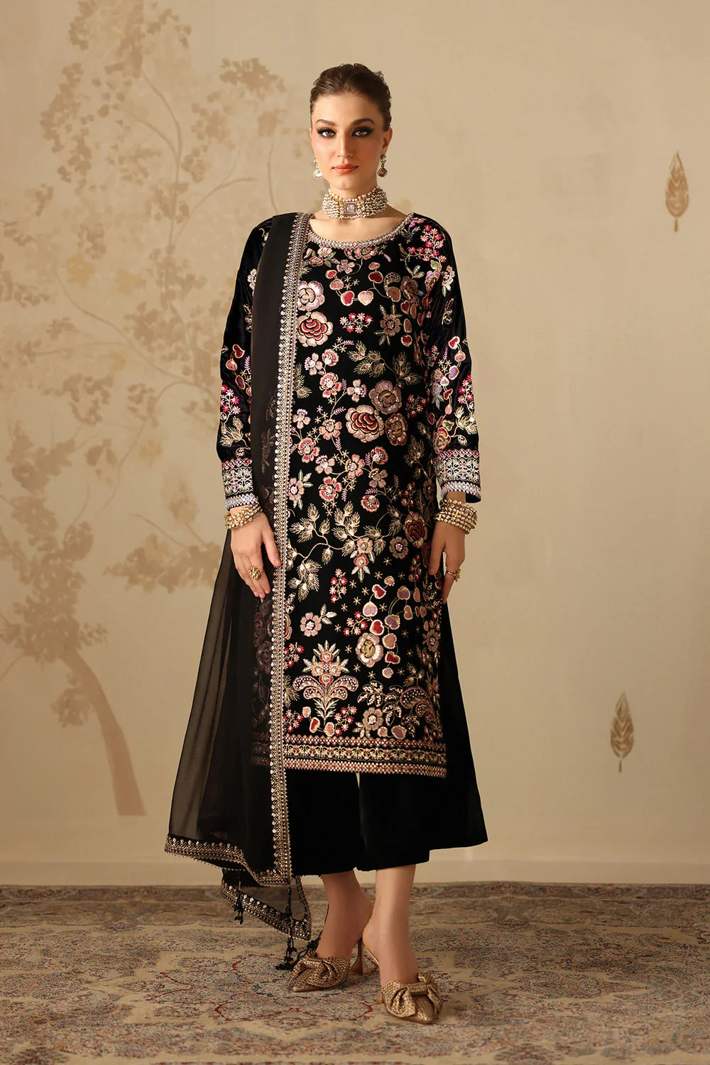 Baroque Velvet '25 - EMBROIDERED VELVET SF-4312