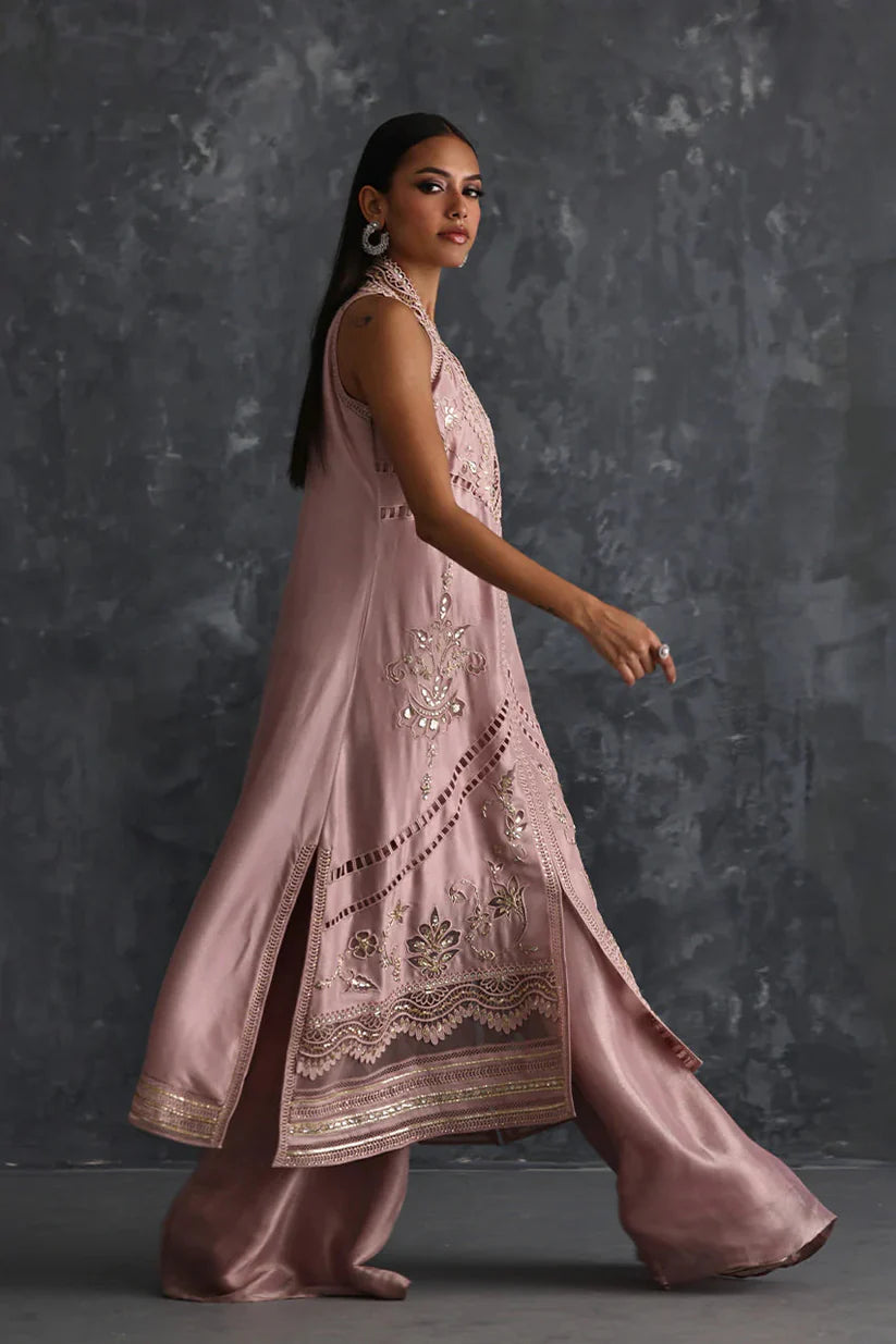 Zephira | Vera Festive '25 | Nadia Farooqui