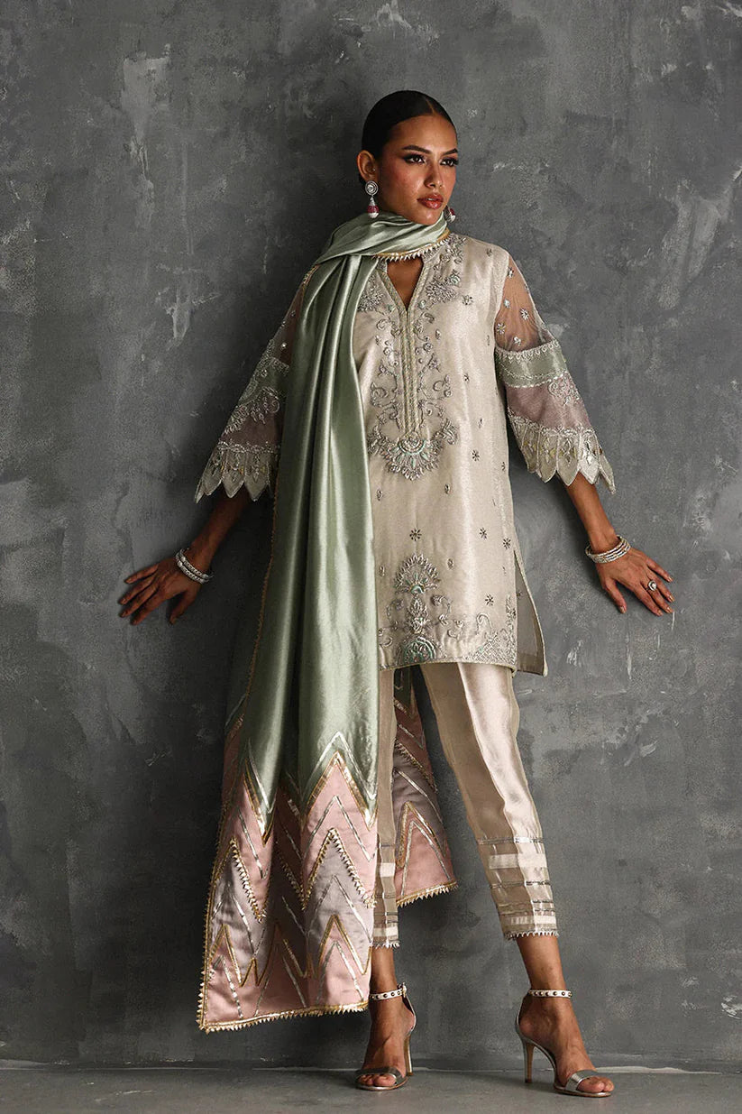 Qamer | Vera Festive '25 | Nadia Farooqui