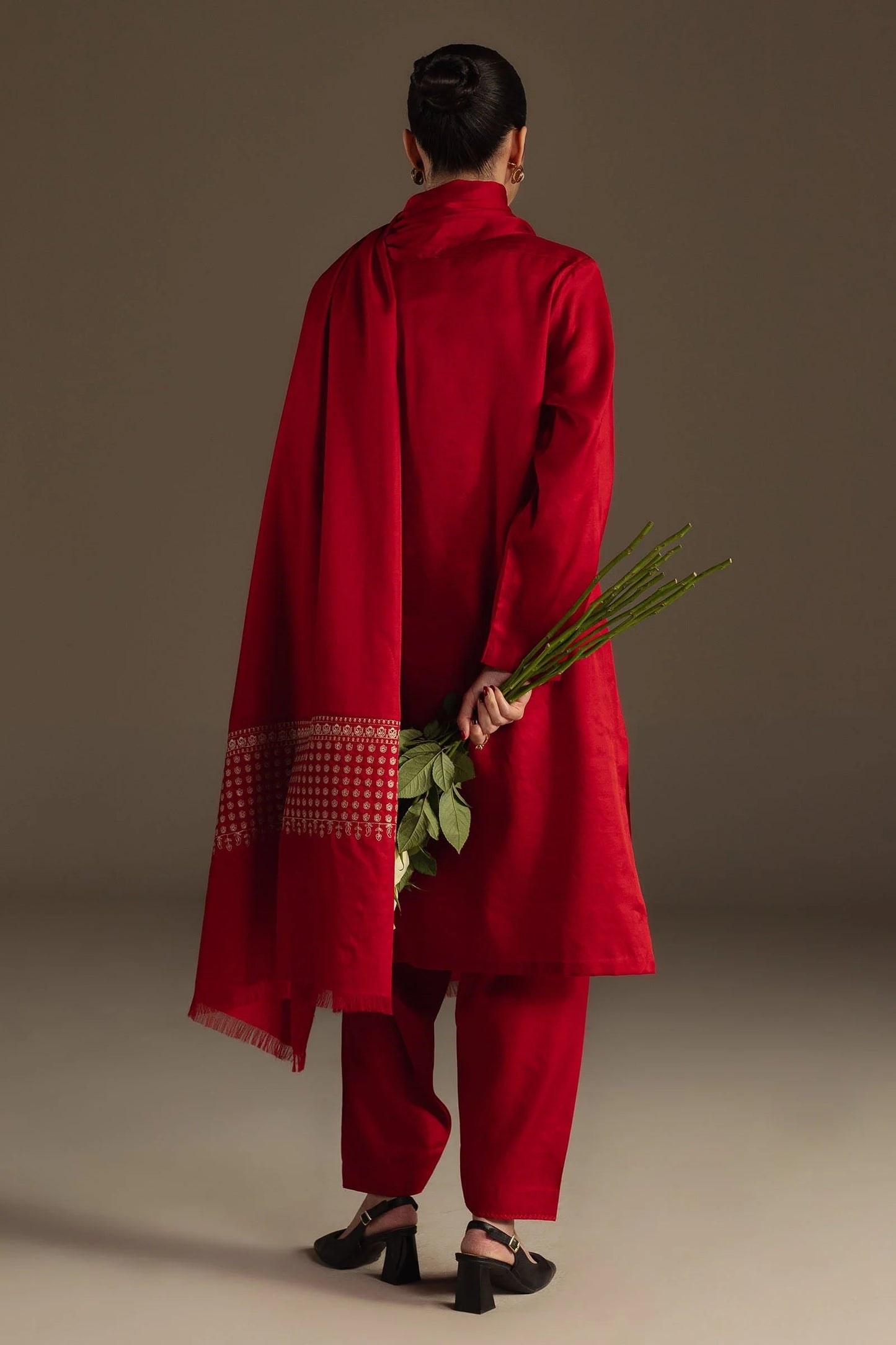 Zara Shahjahan - Noor