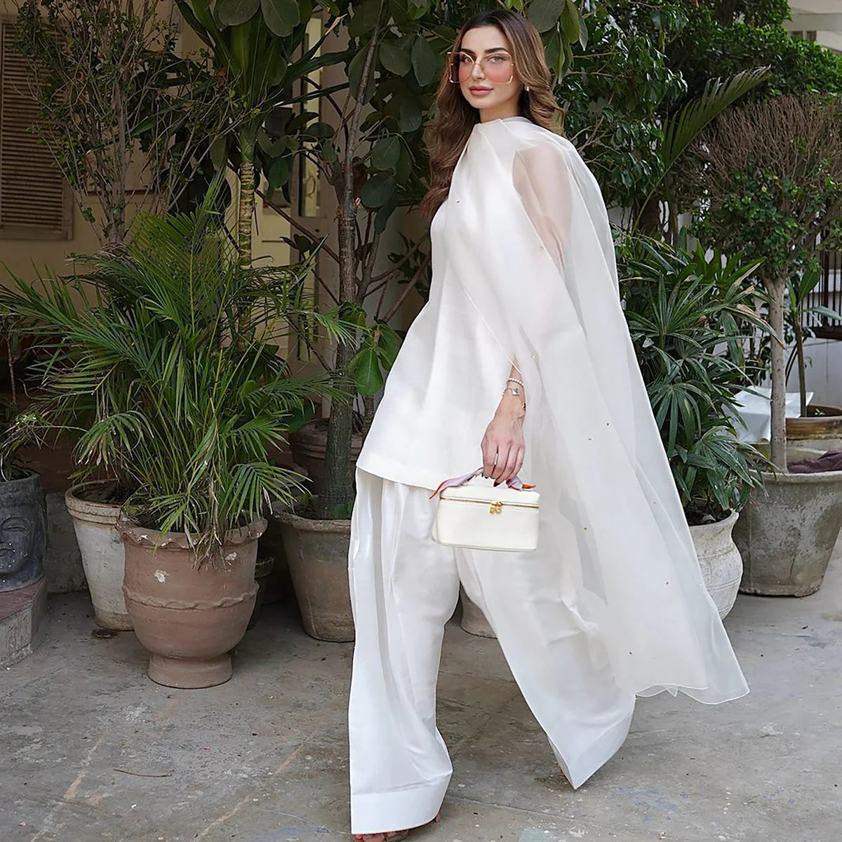 Sadaf Kanwal Personalised '25 - Zehra Malik In White Whisper Of Luxury