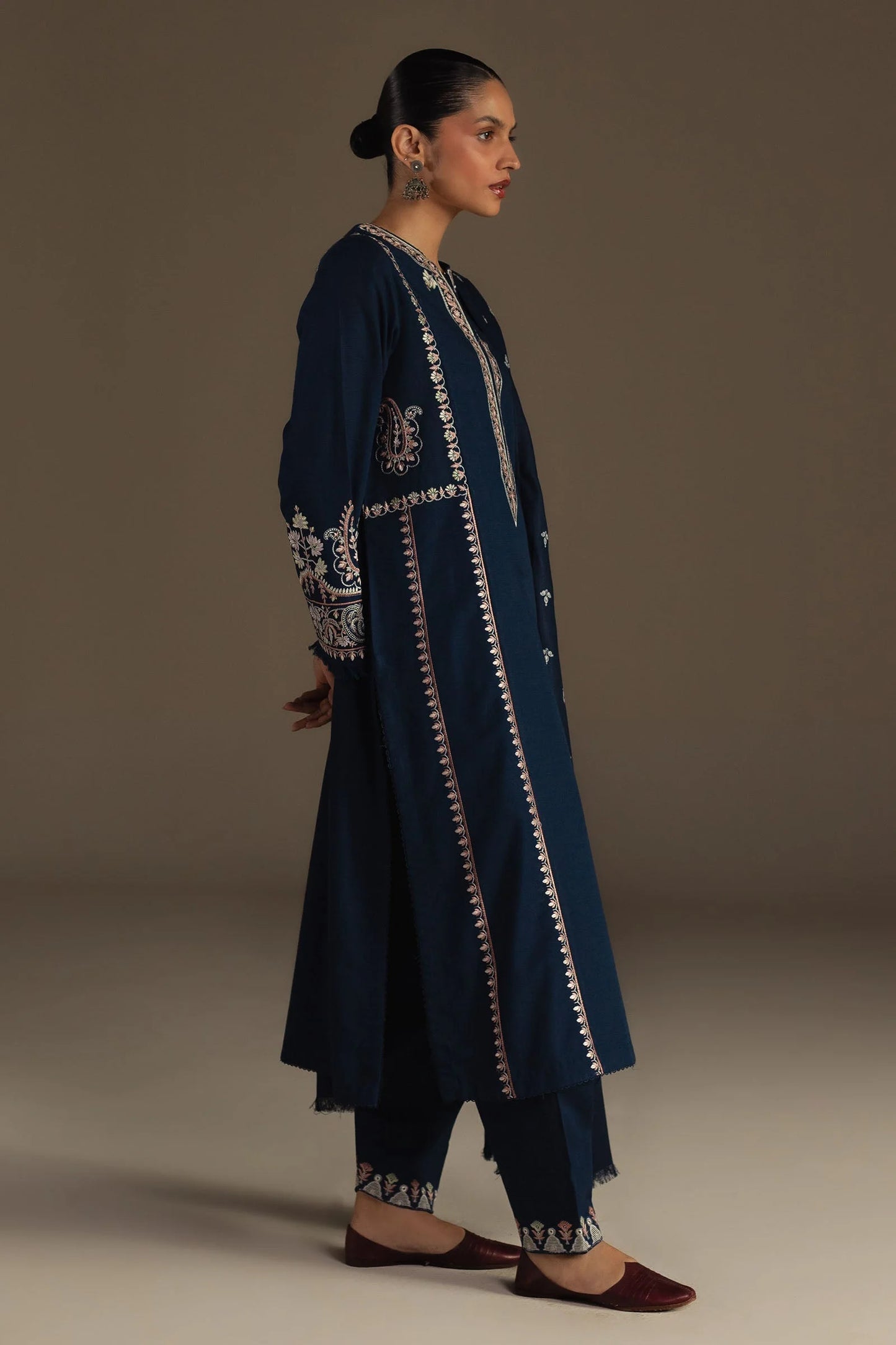 Zara Shahjahan - Sumbul