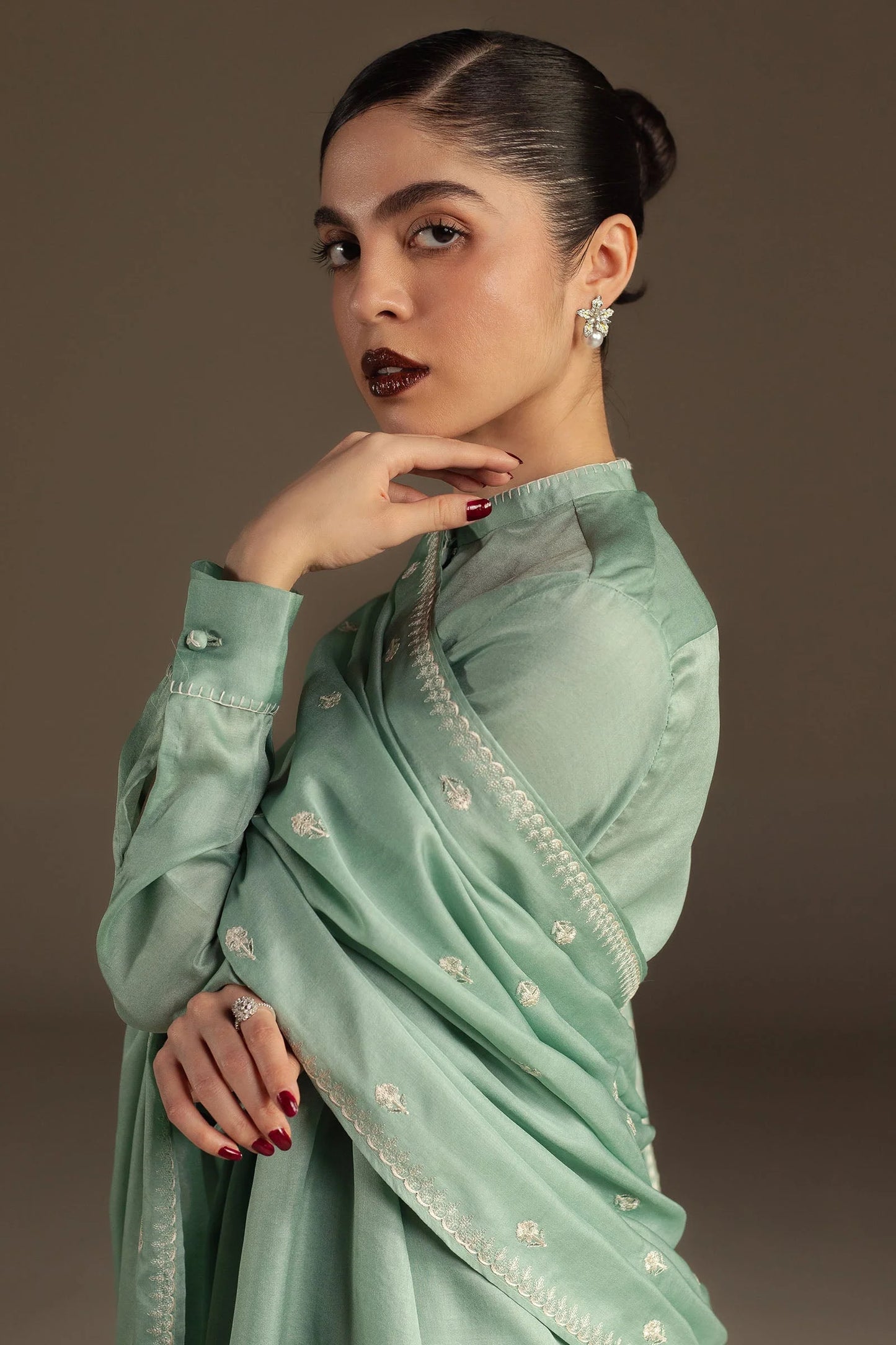 Zara Shahjahan - Inaaya