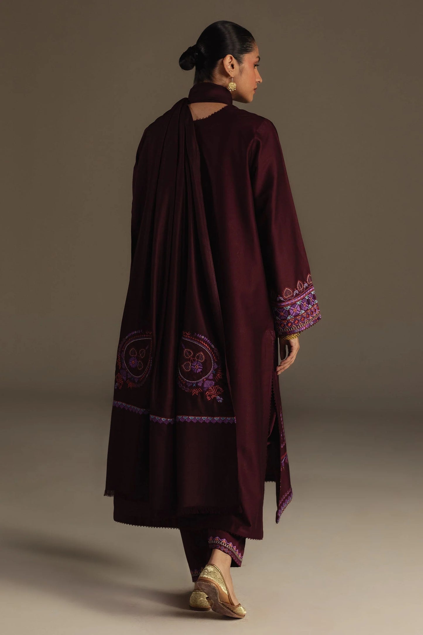 Zara Shahjahan - Armeen