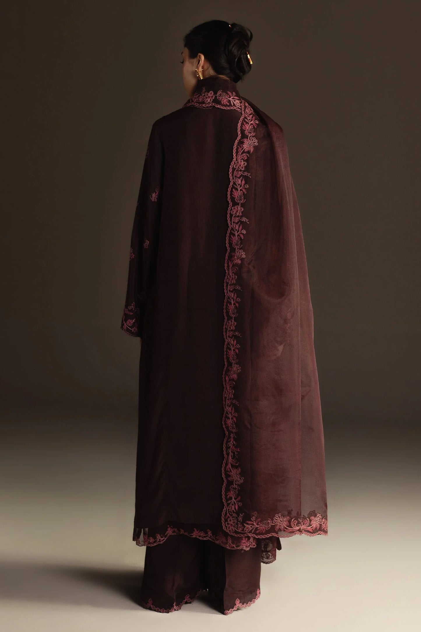 Zara Shahjahan - Maheen